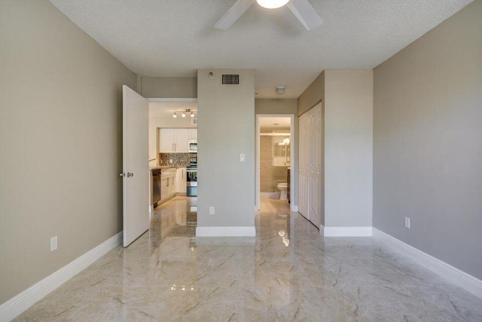 140 Yacht Club #206, Hypoluxo FL 33462