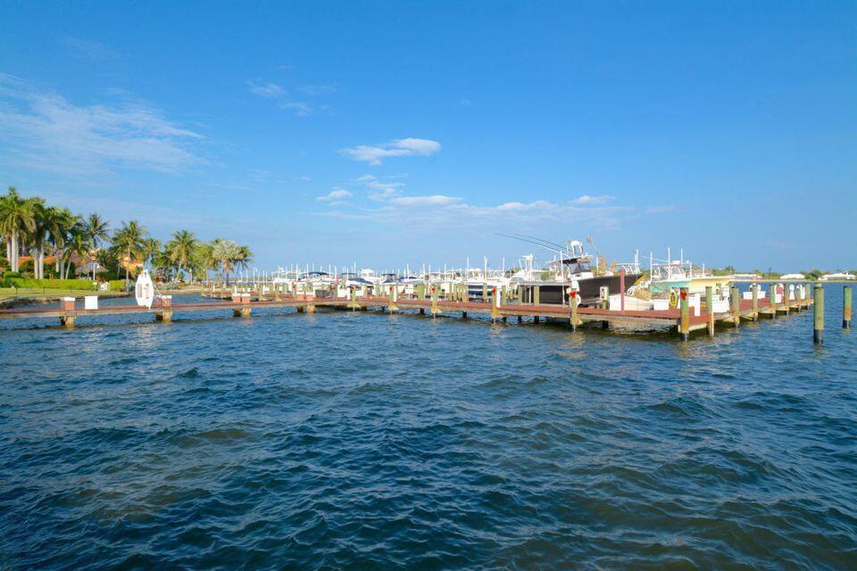 140 Yacht Club #206, Hypoluxo FL 33462
