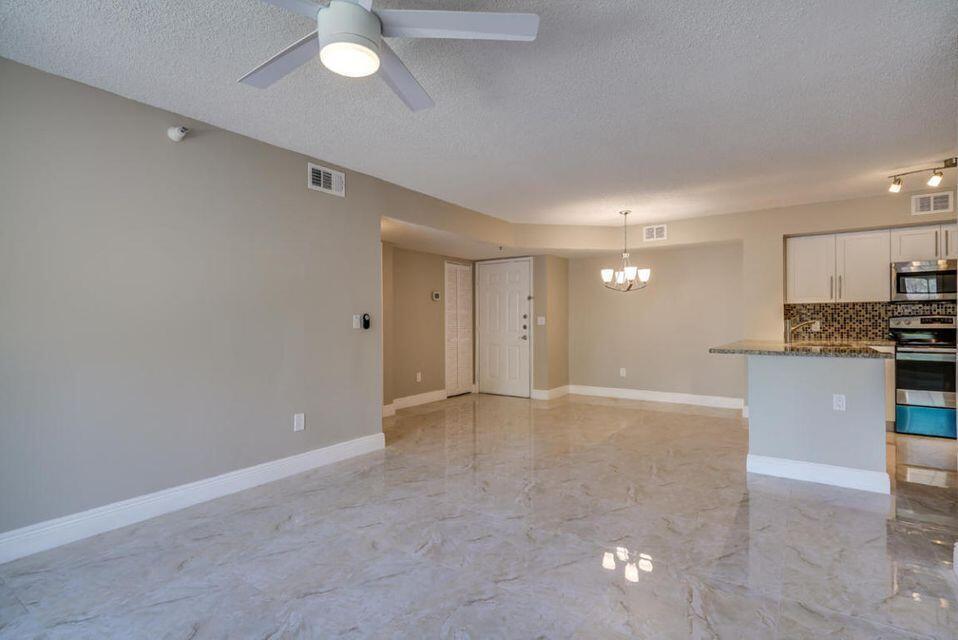 140 Yacht Club #206, Hypoluxo FL 33462