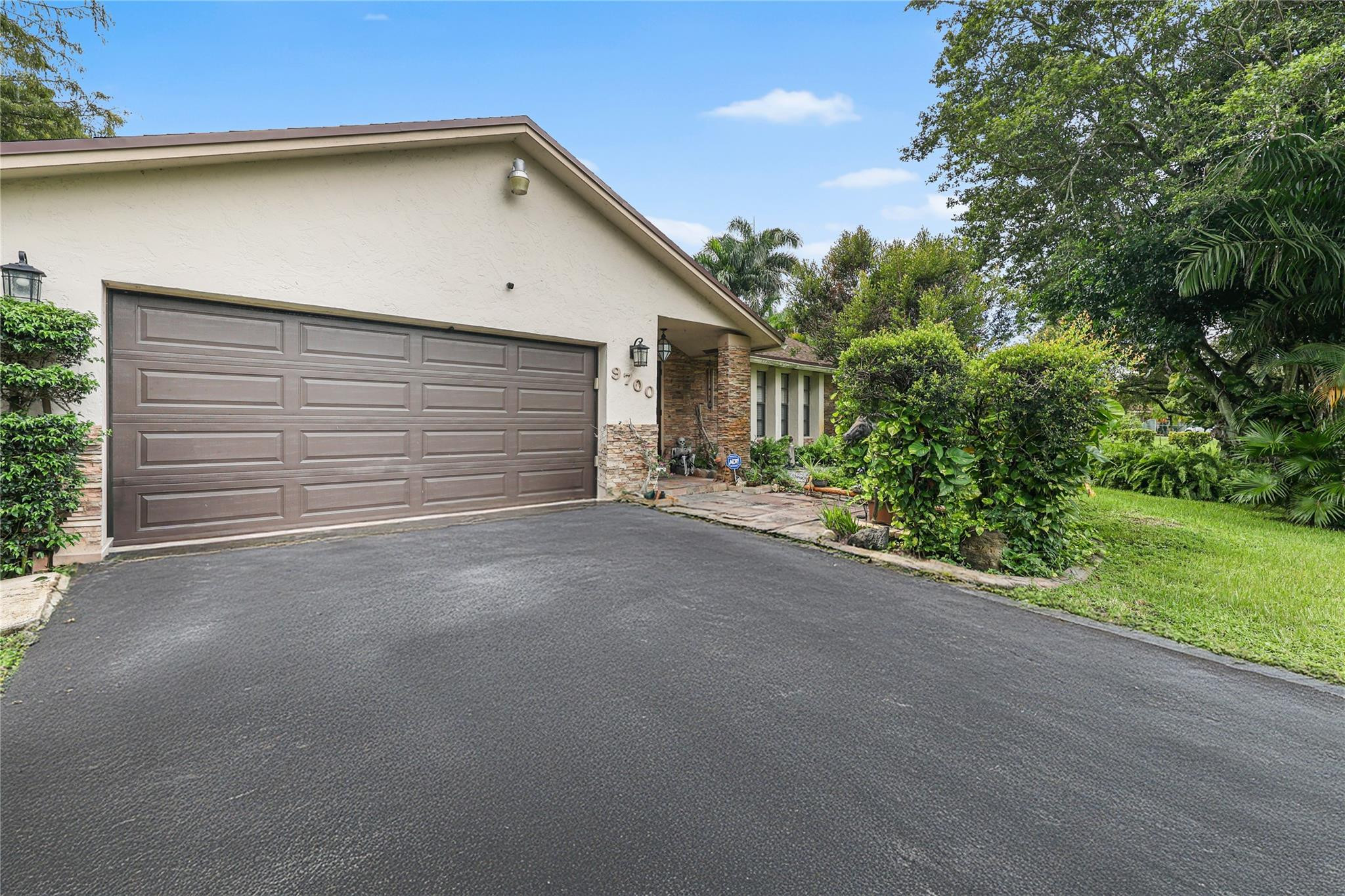9700 NW 28th, Cooper City FL 33024