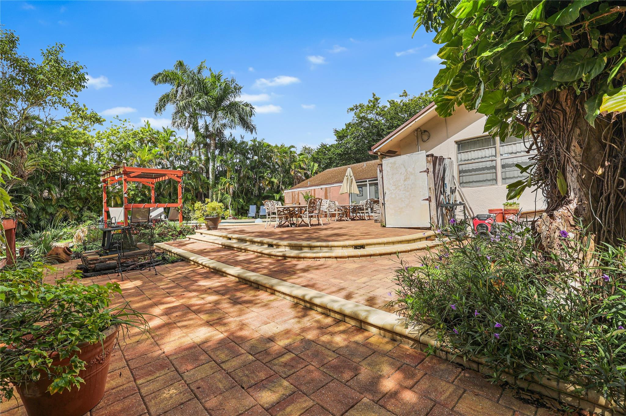 9700 NW 28th, Cooper City FL 33024