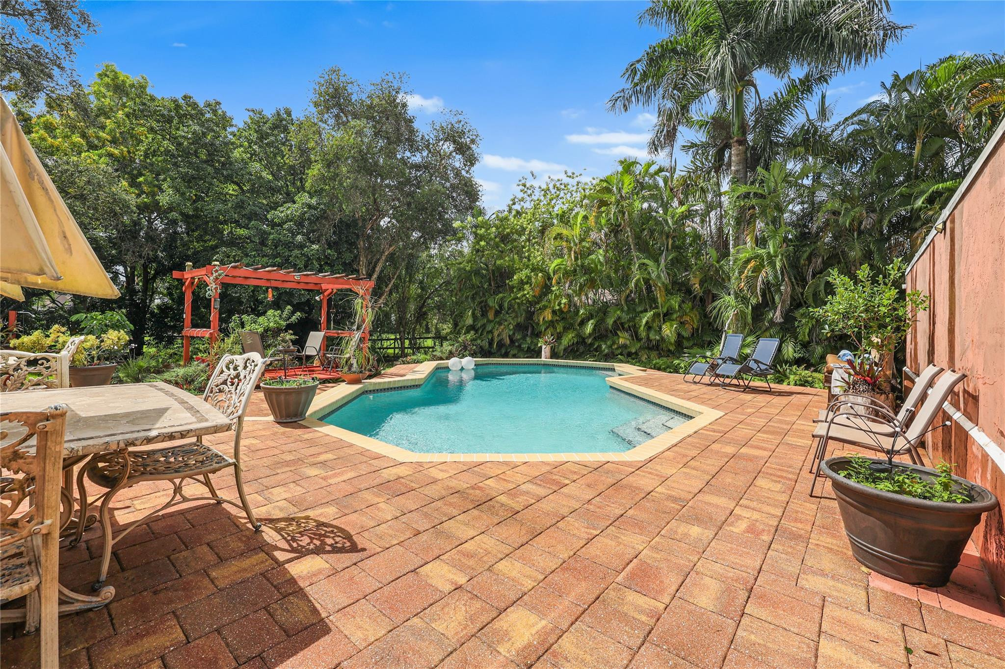 9700 NW 28th, Cooper City FL 33024