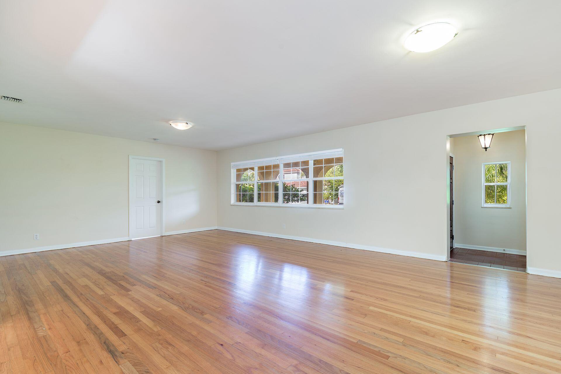 118 Linda, West Palm Beach FL 33405