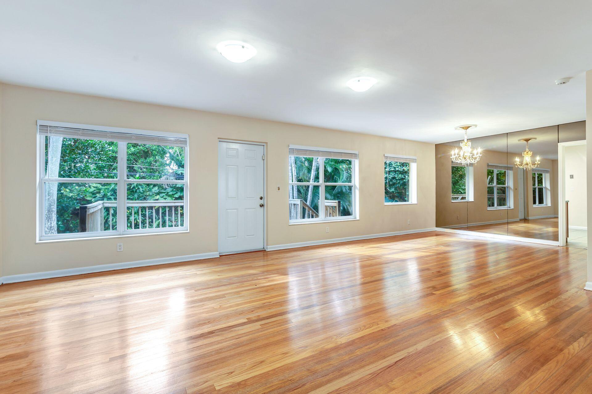 118 Linda, West Palm Beach FL 33405