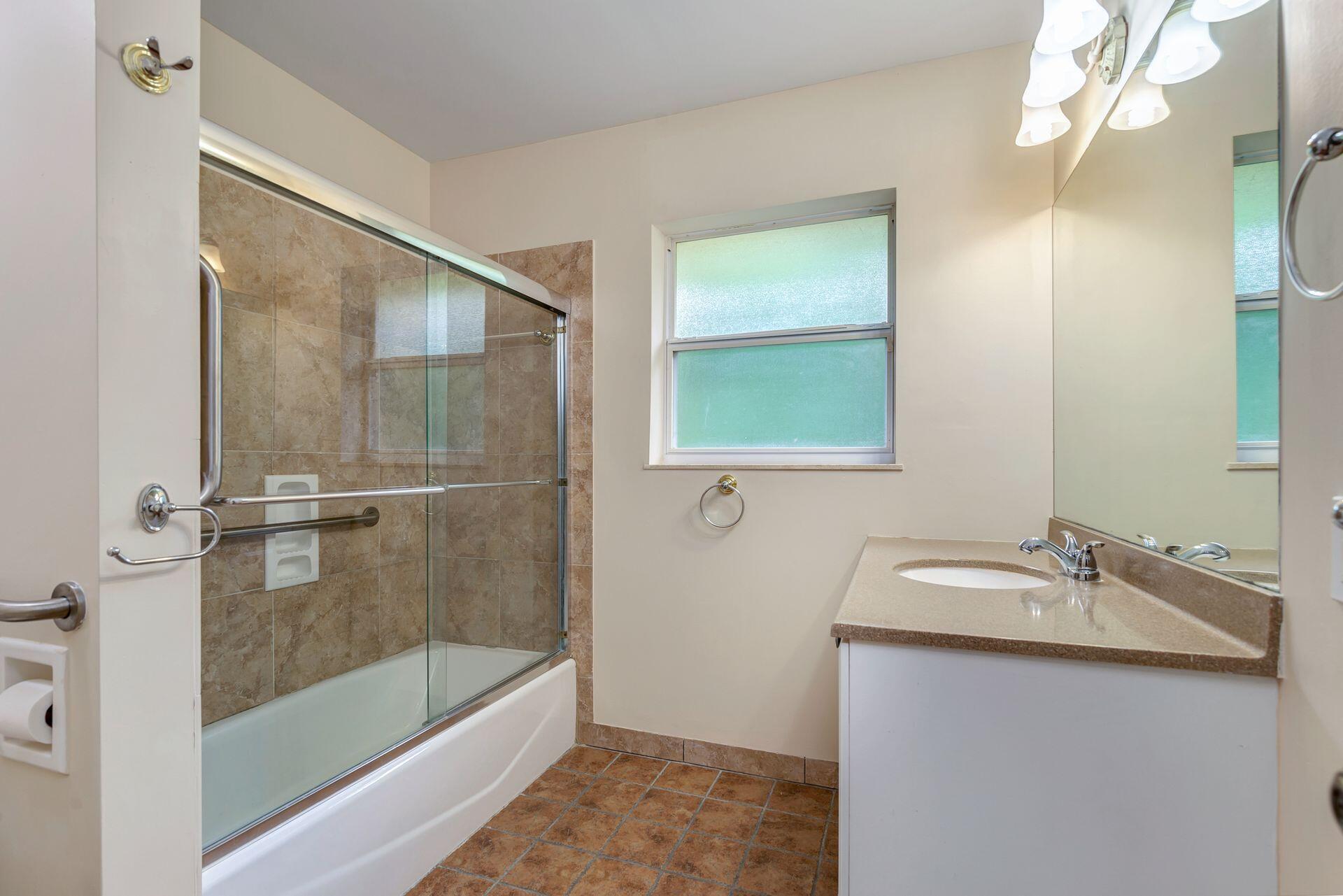 118 Linda, West Palm Beach FL 33405