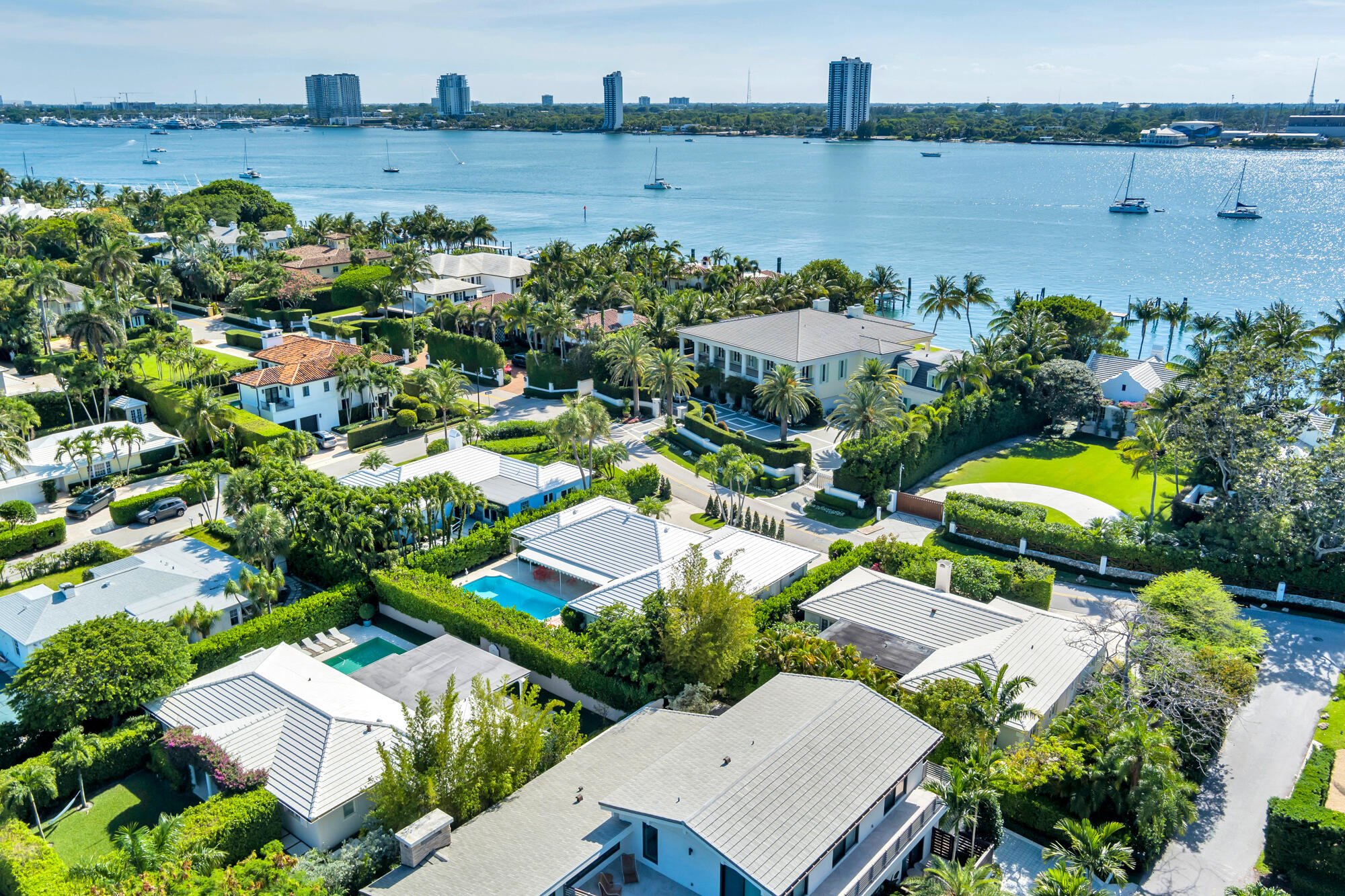 1465 N Lake, Palm Beach FL 33480