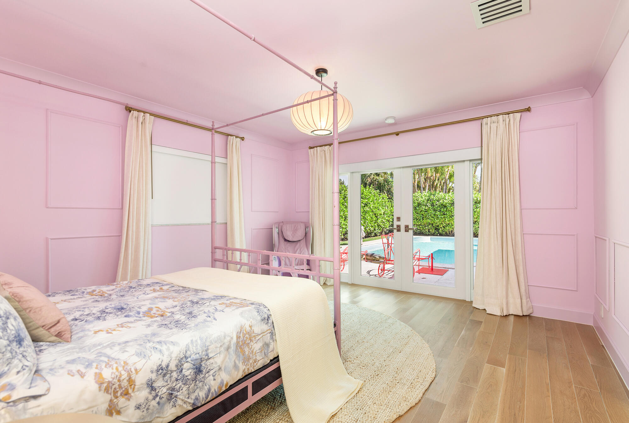 1465 N Lake, Palm Beach FL 33480