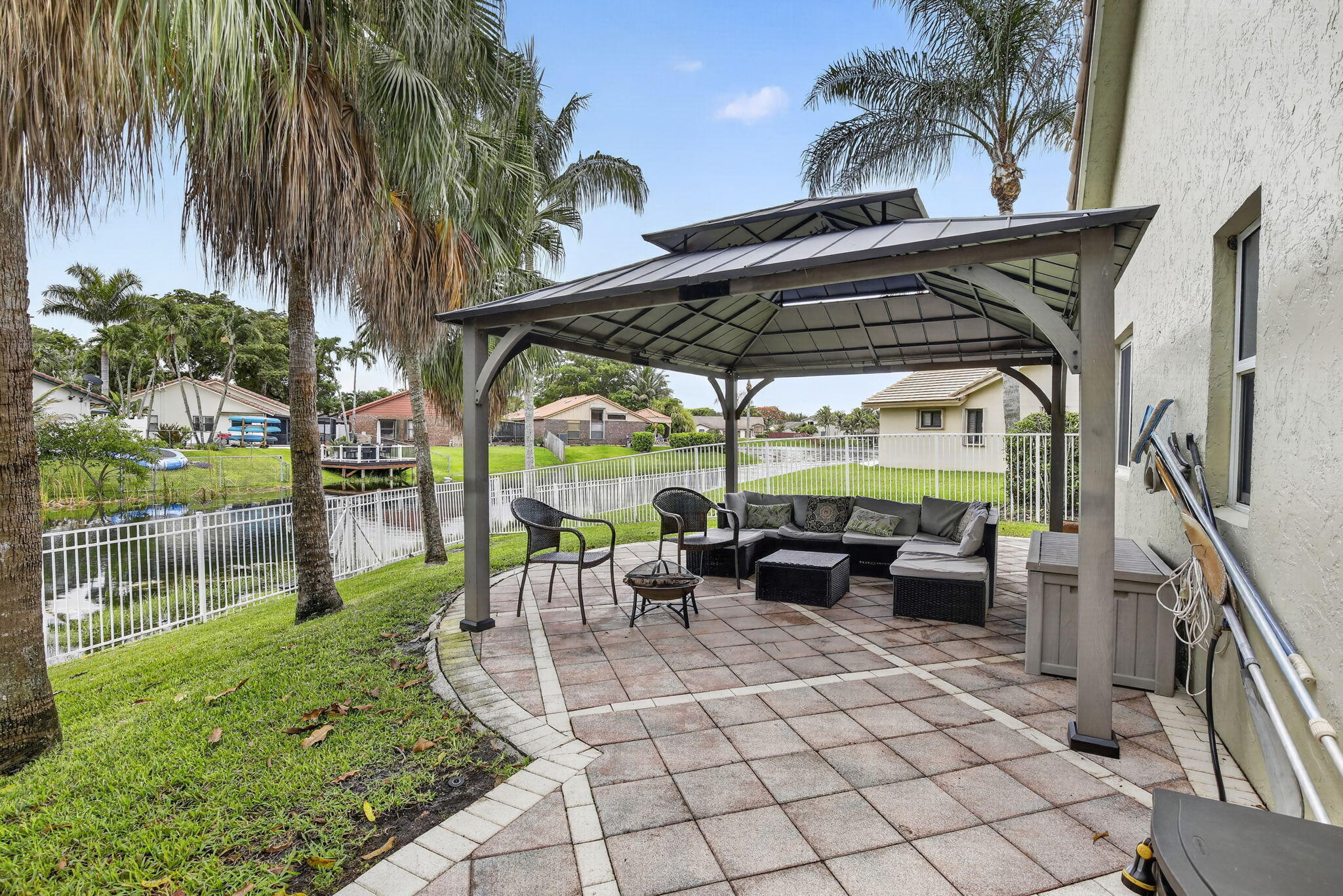 11380 Wayne, Cooper City FL 33026
