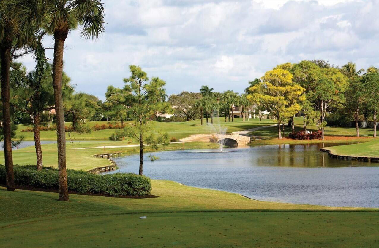 4976 Bocaire, Boca Raton FL 33487