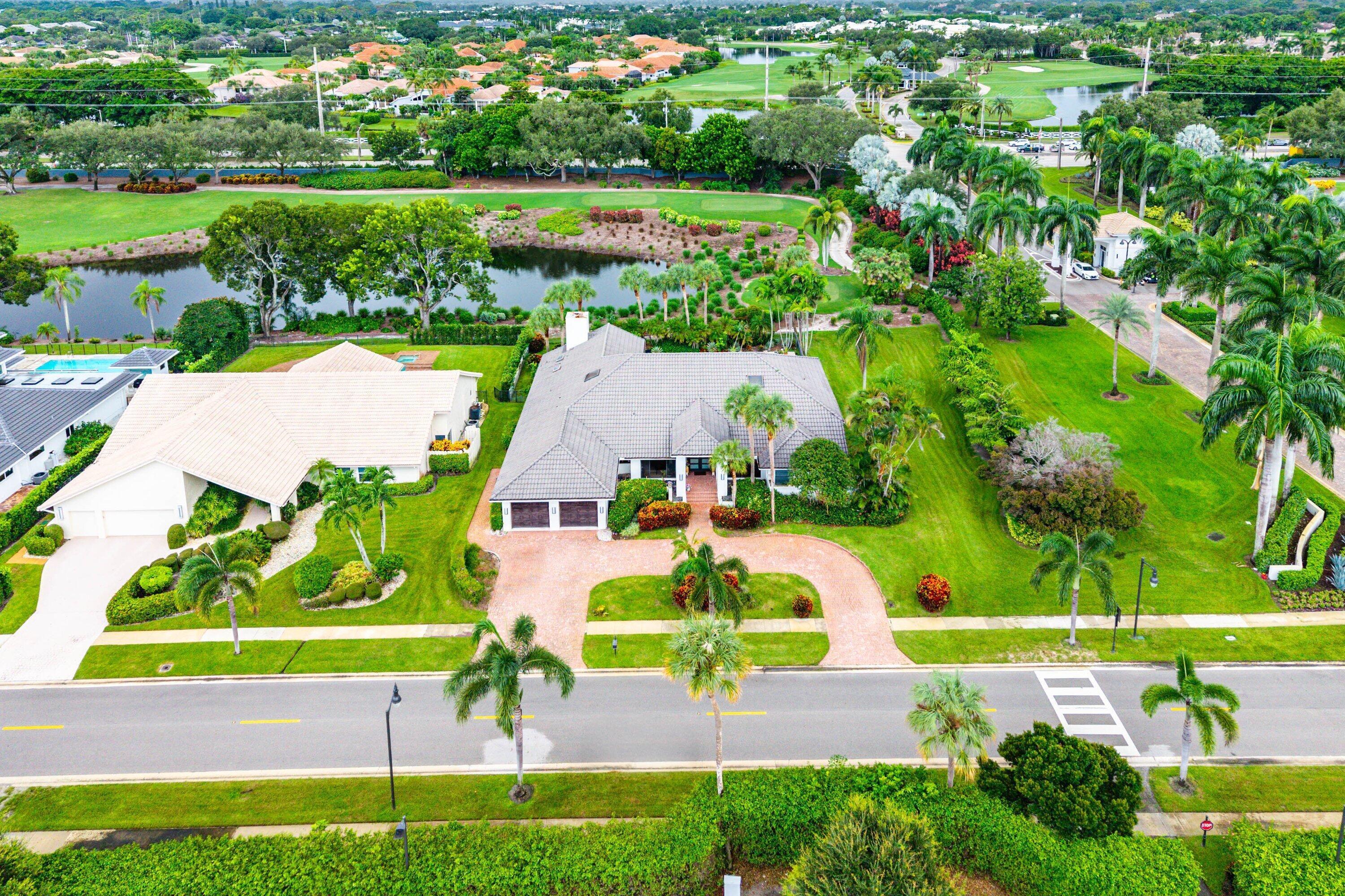 4976 Bocaire, Boca Raton FL 33487