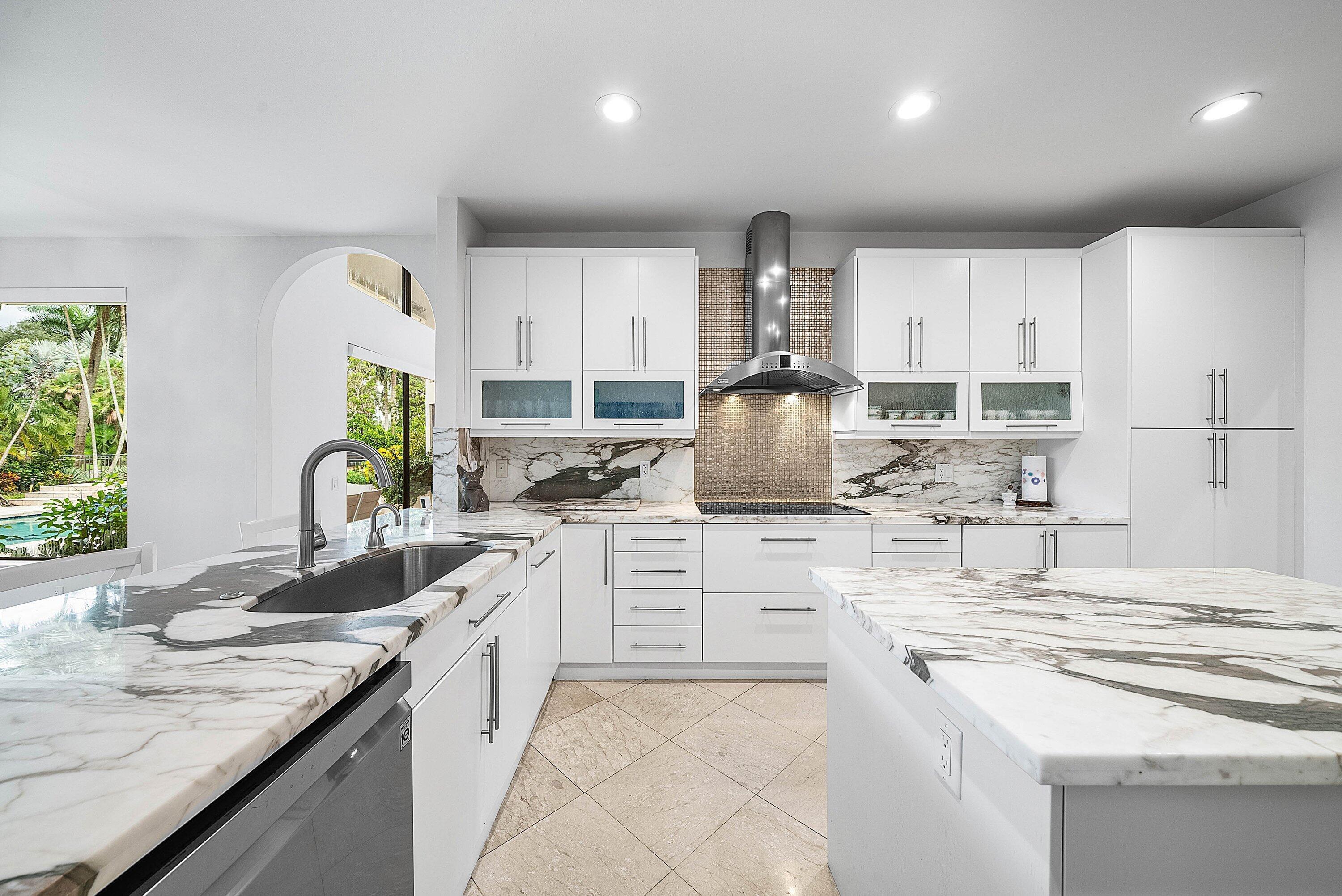 4976 Bocaire, Boca Raton FL 33487
