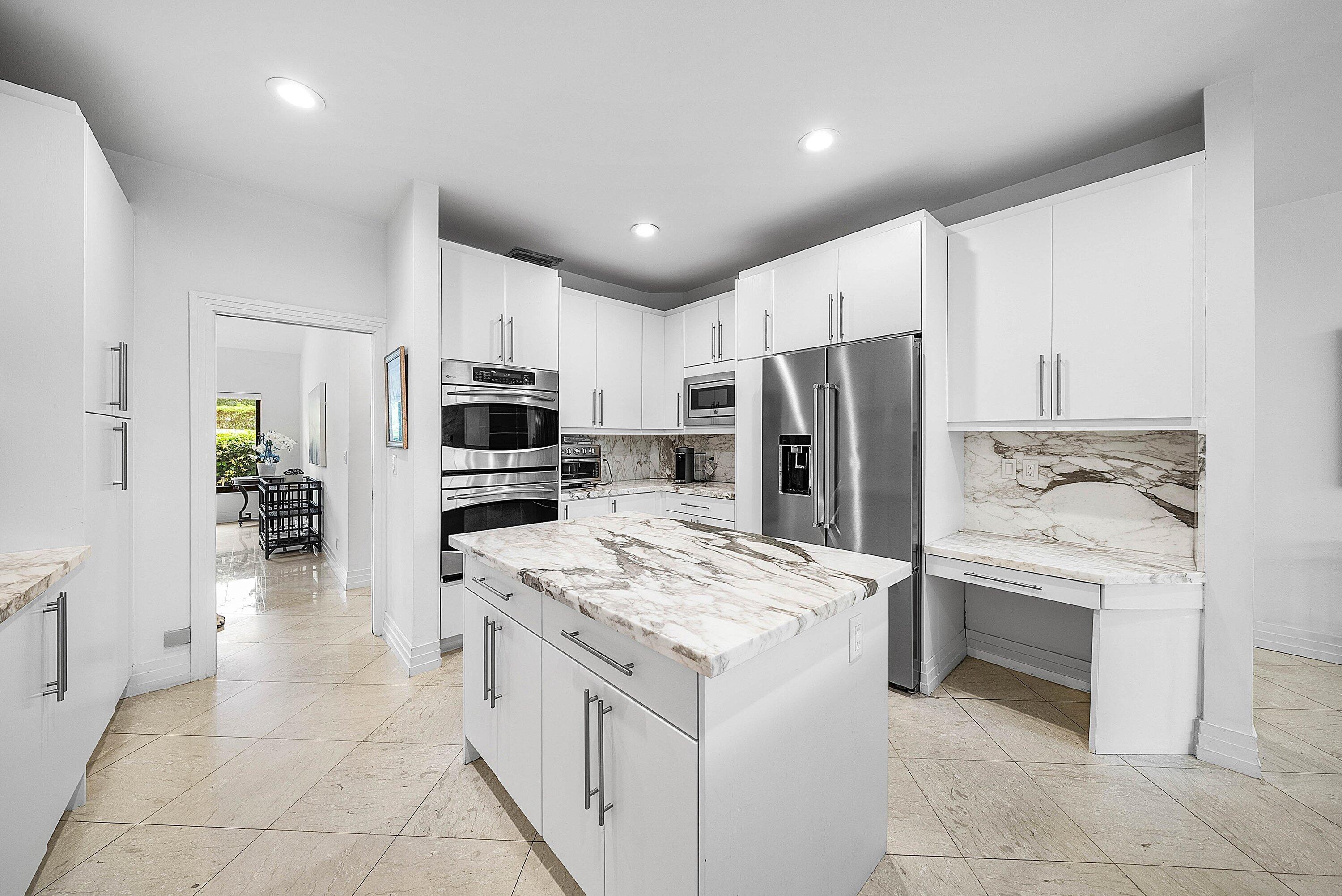 4976 Bocaire, Boca Raton FL 33487