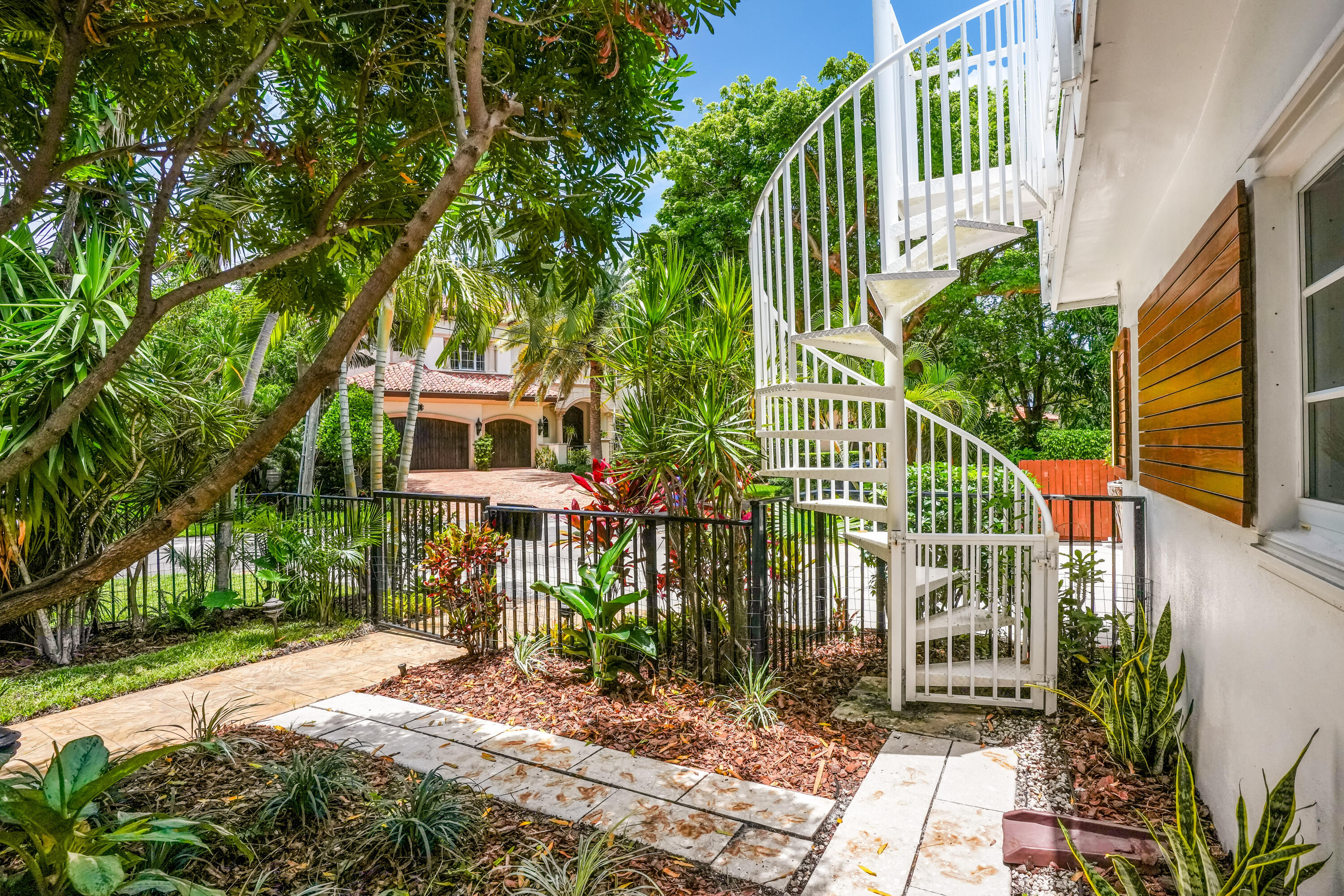 2400 N Riverside, Pompano Beach FL 33062