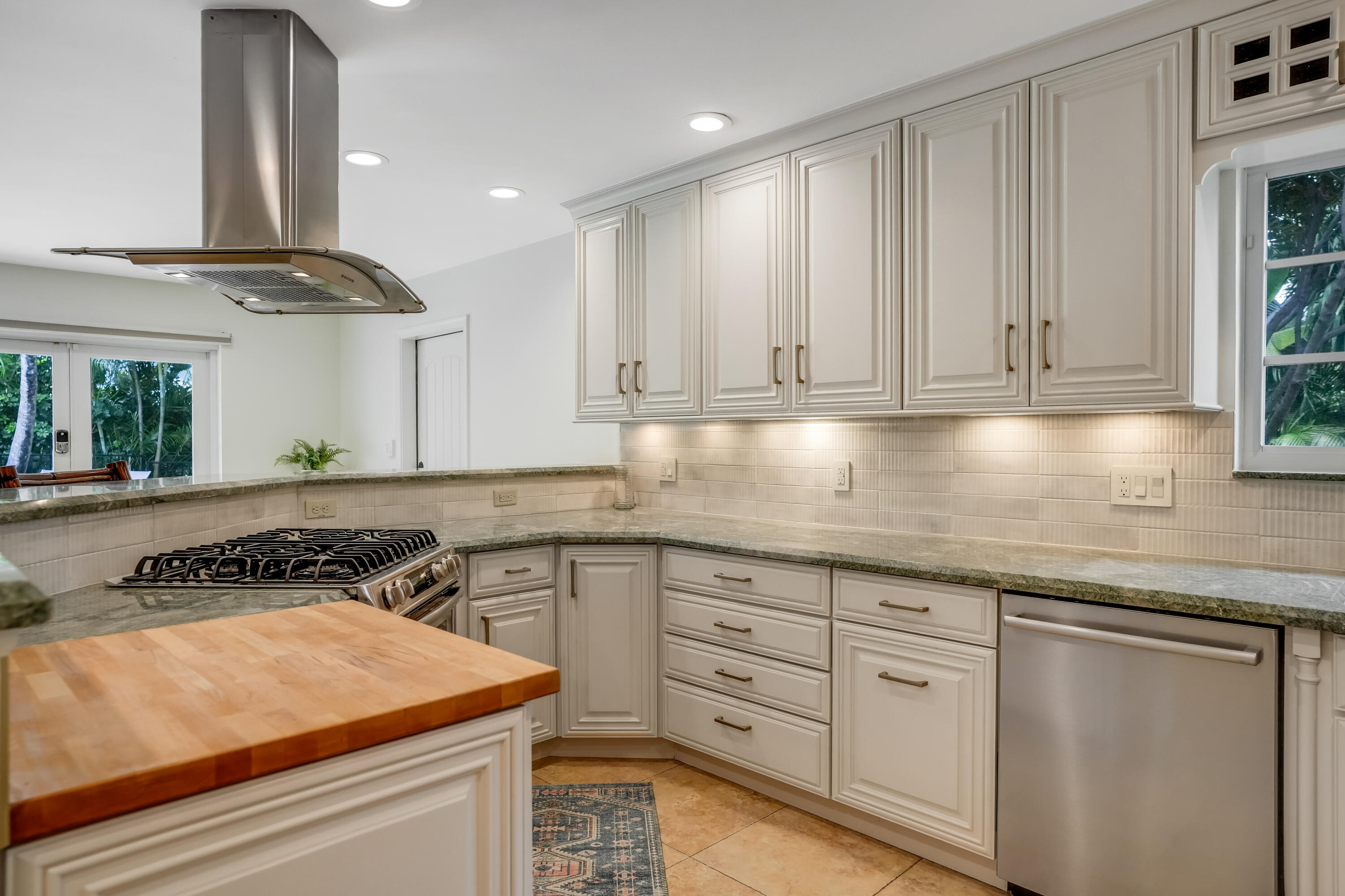 2400 N Riverside, Pompano Beach FL 33062