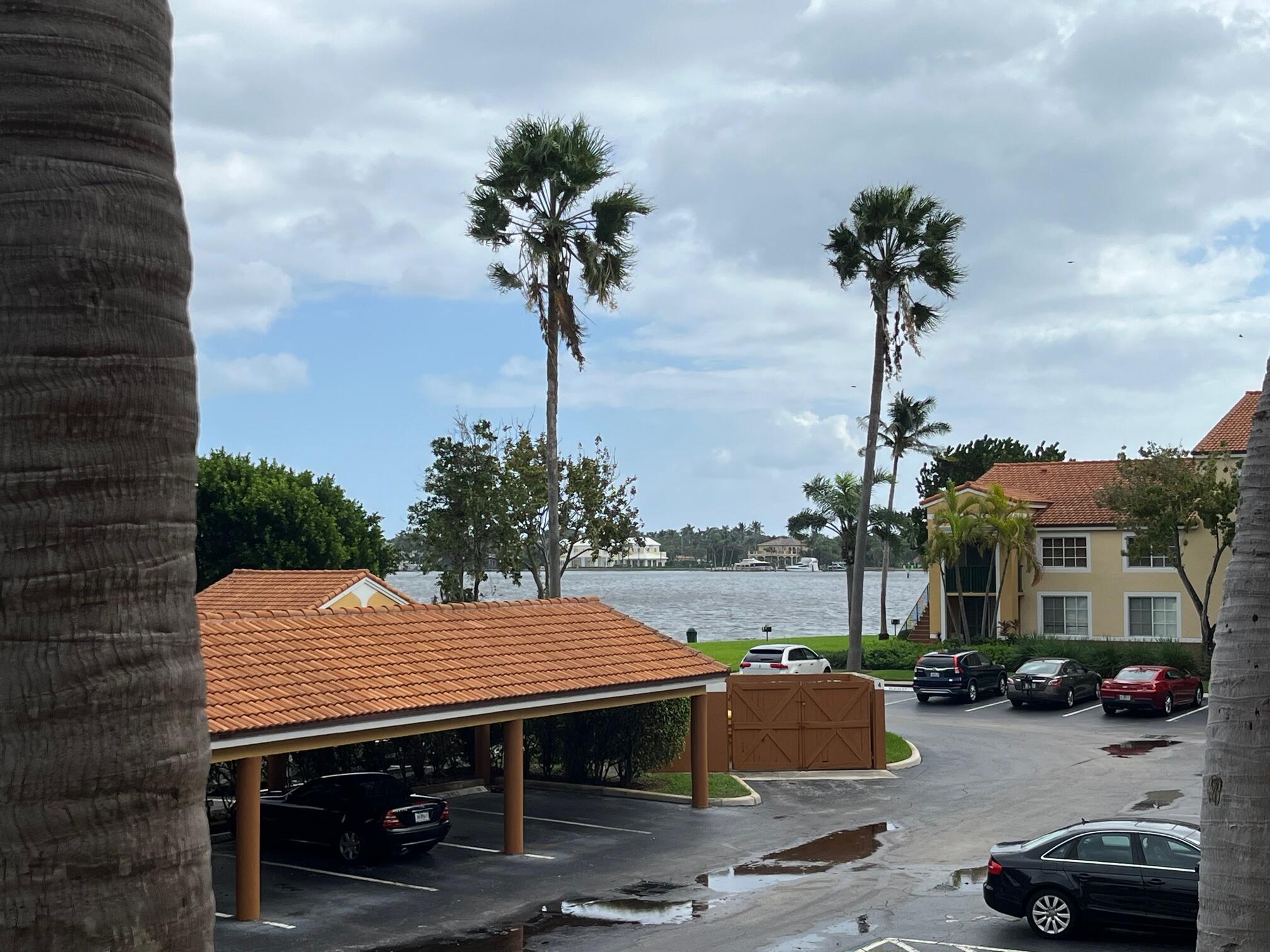 160 Yacht Club #209, Hypoluxo FL 33462