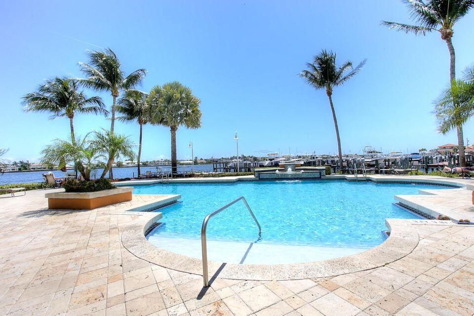 160 Yacht Club #209, Hypoluxo FL 33462