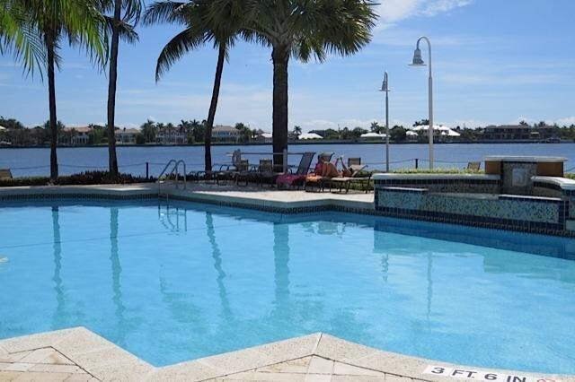 160 Yacht Club #209, Hypoluxo FL 33462