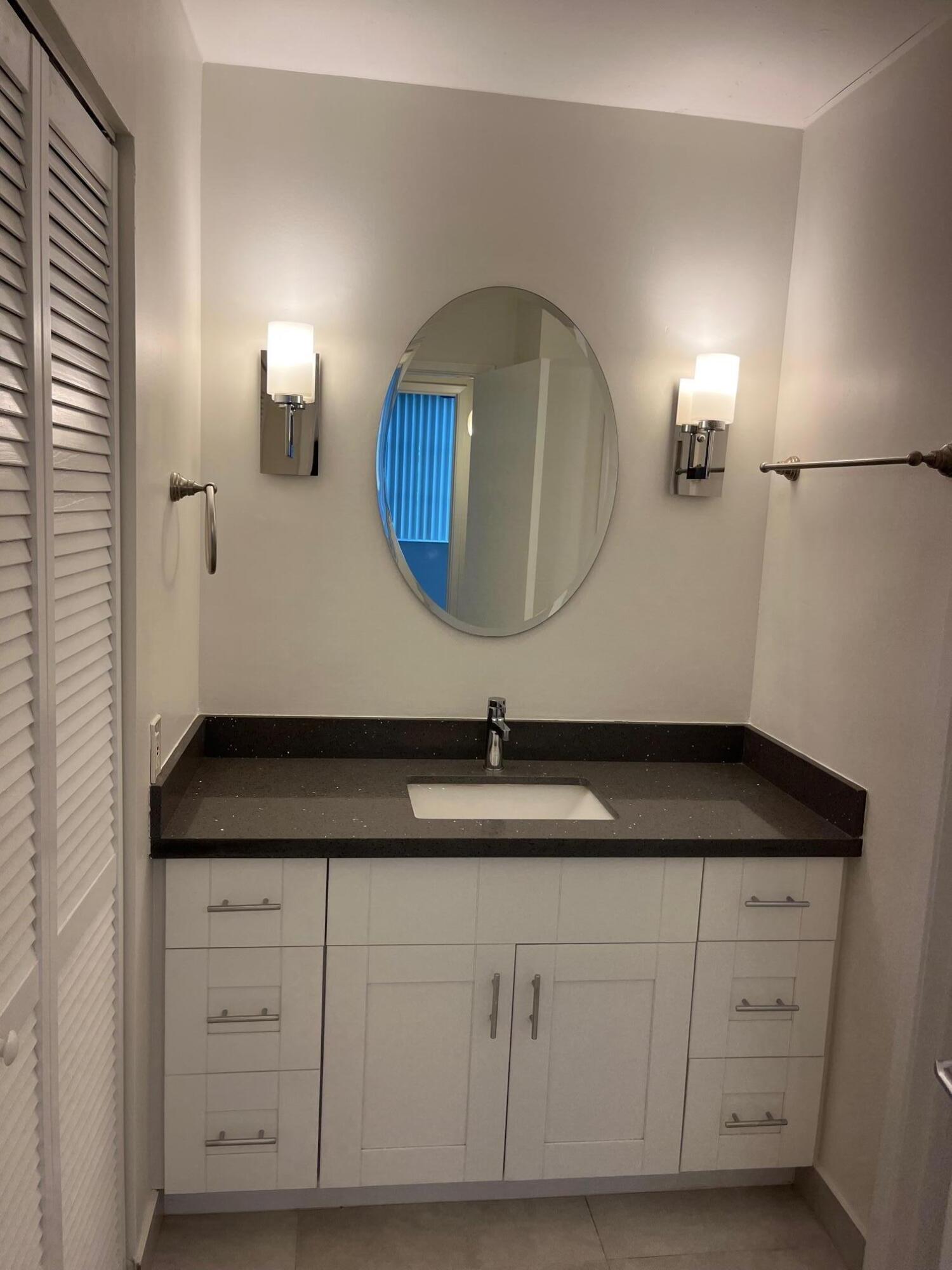 160 Yacht Club #209, Hypoluxo FL 33462