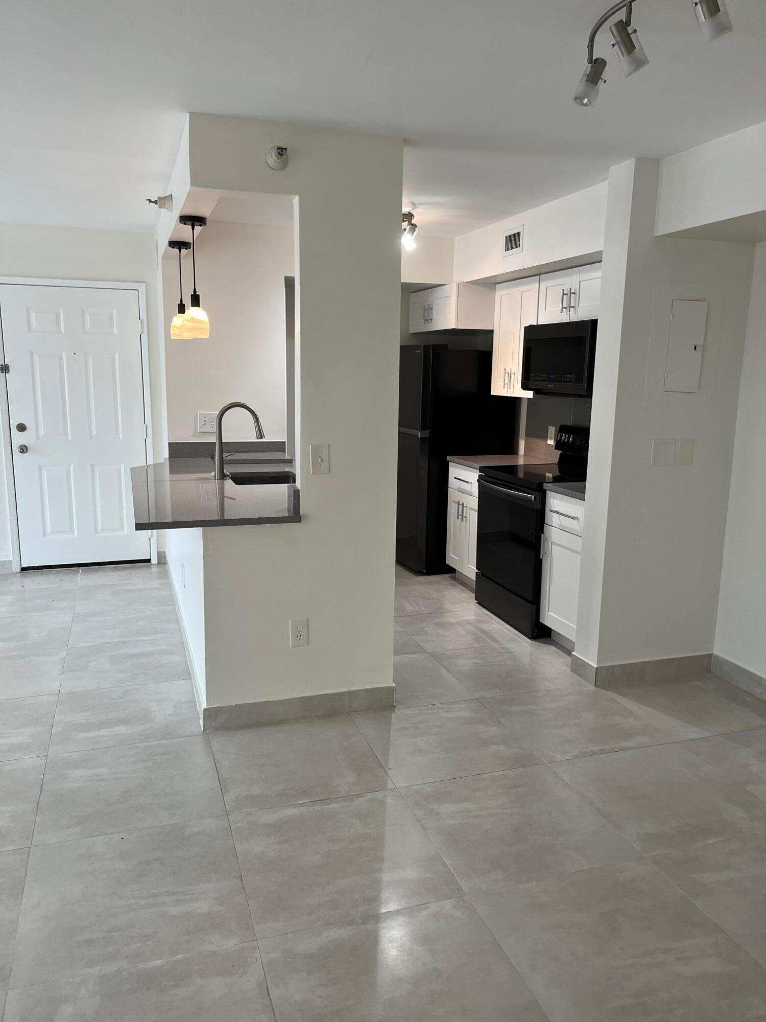 160 Yacht Club #209, Hypoluxo FL 33462