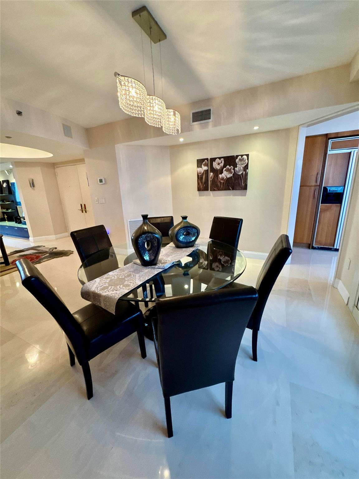 19111 Collins #2807, Sunny Isles Beach FL 33160