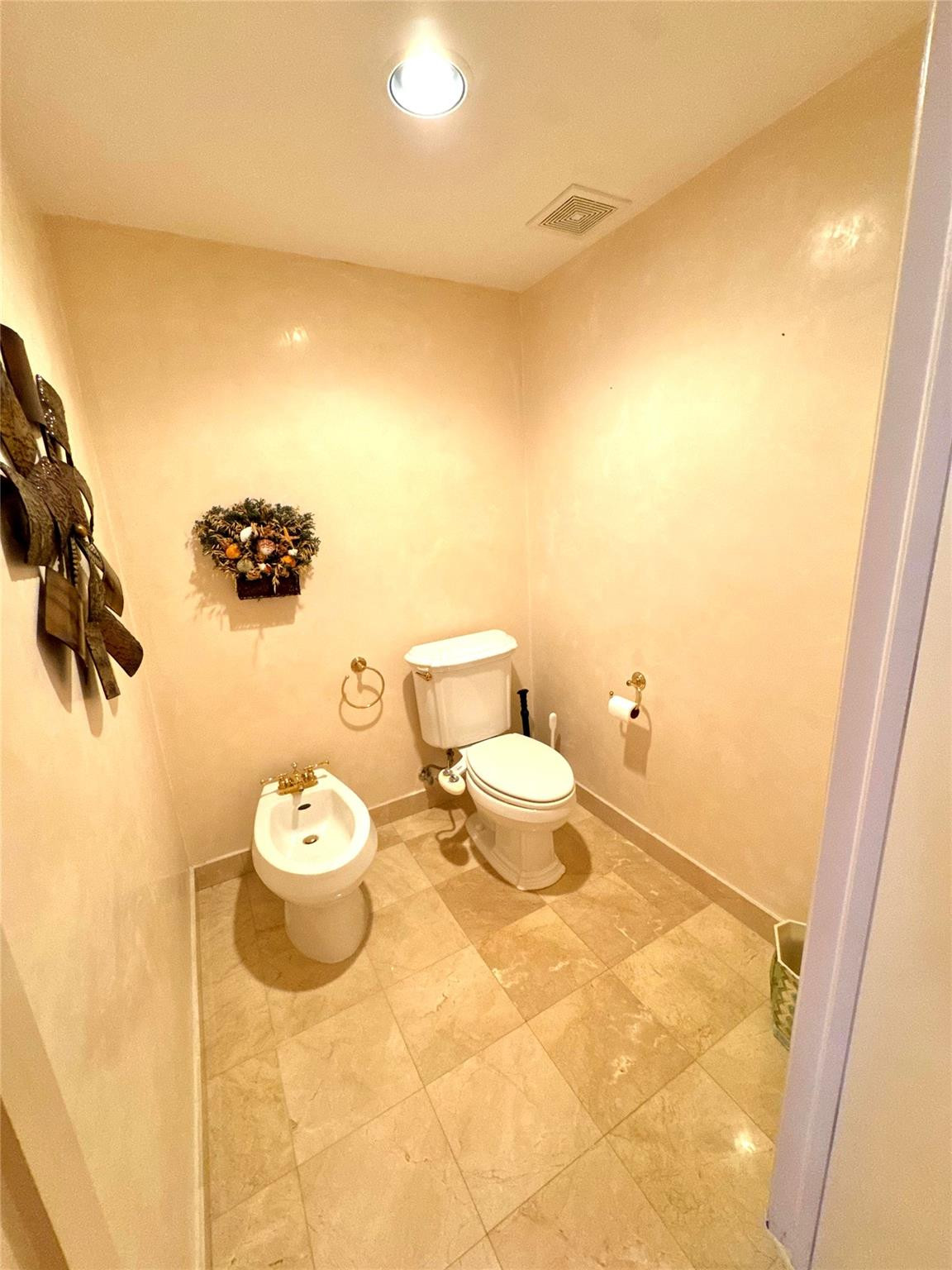 19111 Collins #2807, Sunny Isles Beach FL 33160