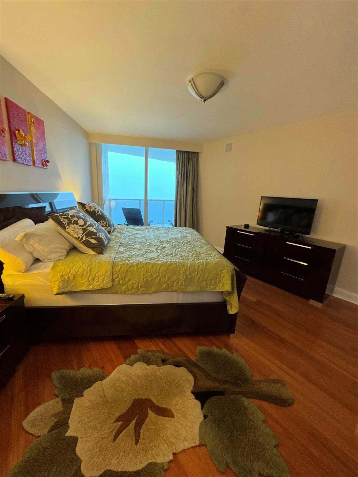 19111 Collins #2807, Sunny Isles Beach FL 33160