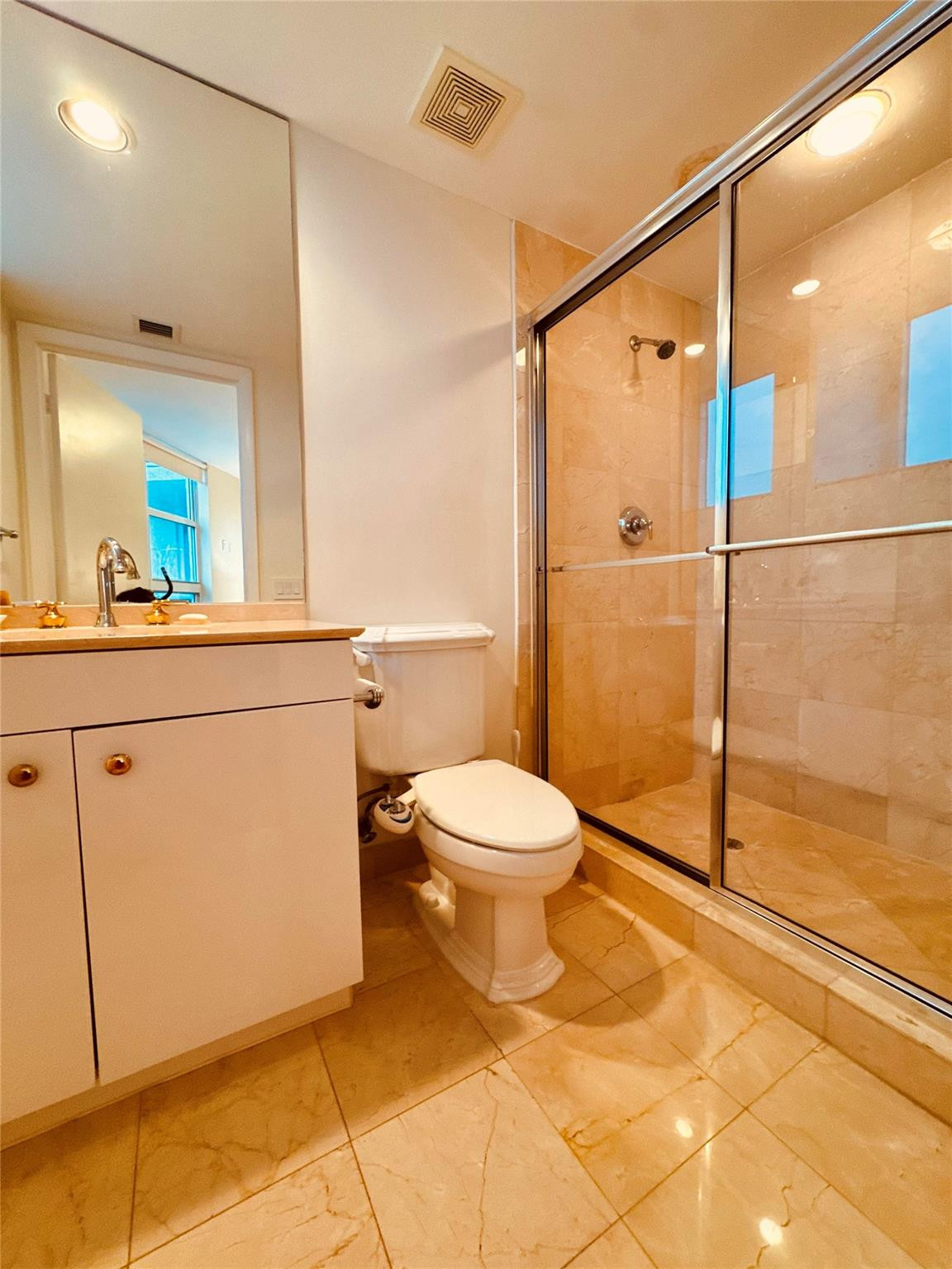 19111 Collins #2807, Sunny Isles Beach FL 33160