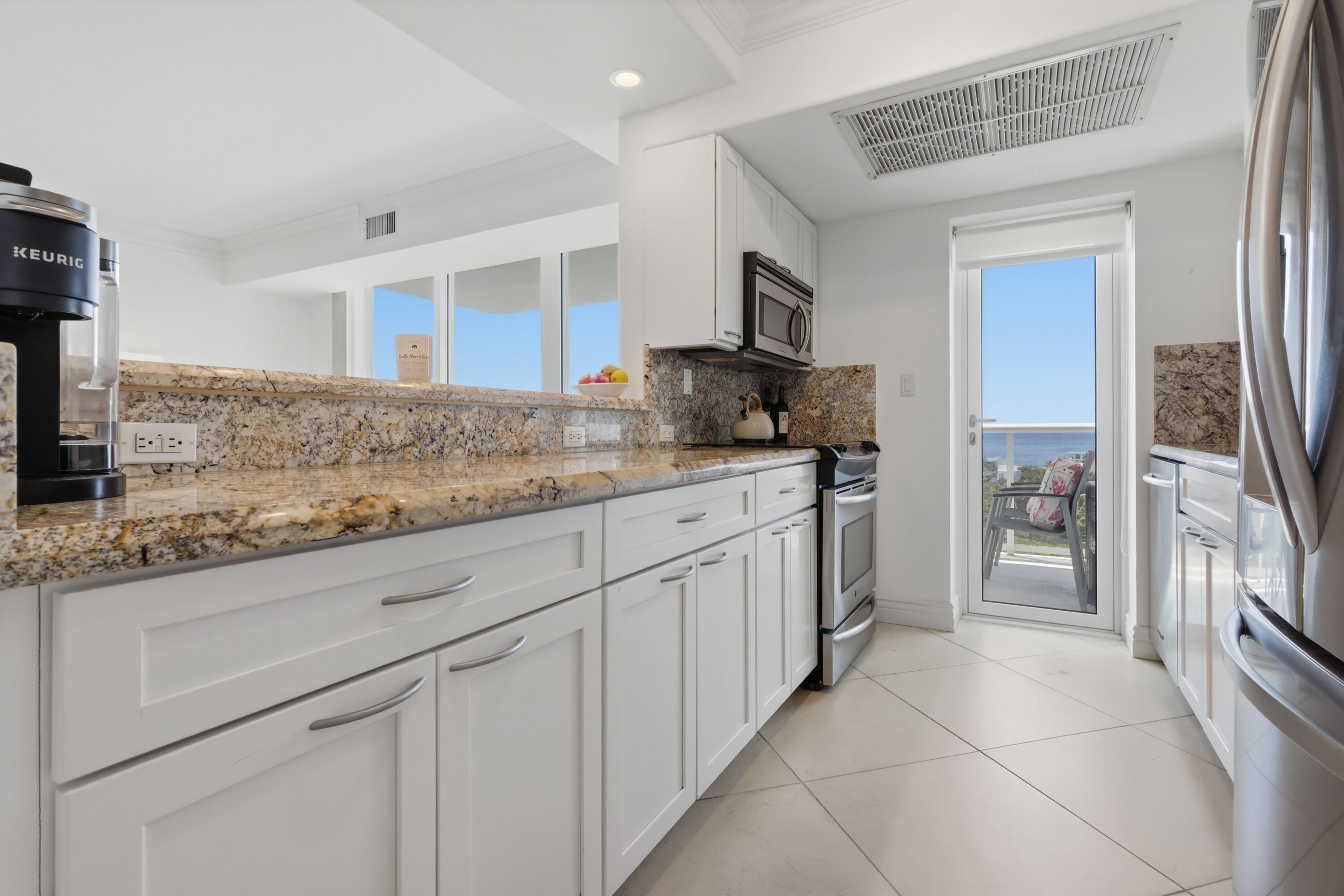 2715 N Ocean #10c, Fort Lauderdale FL 33308