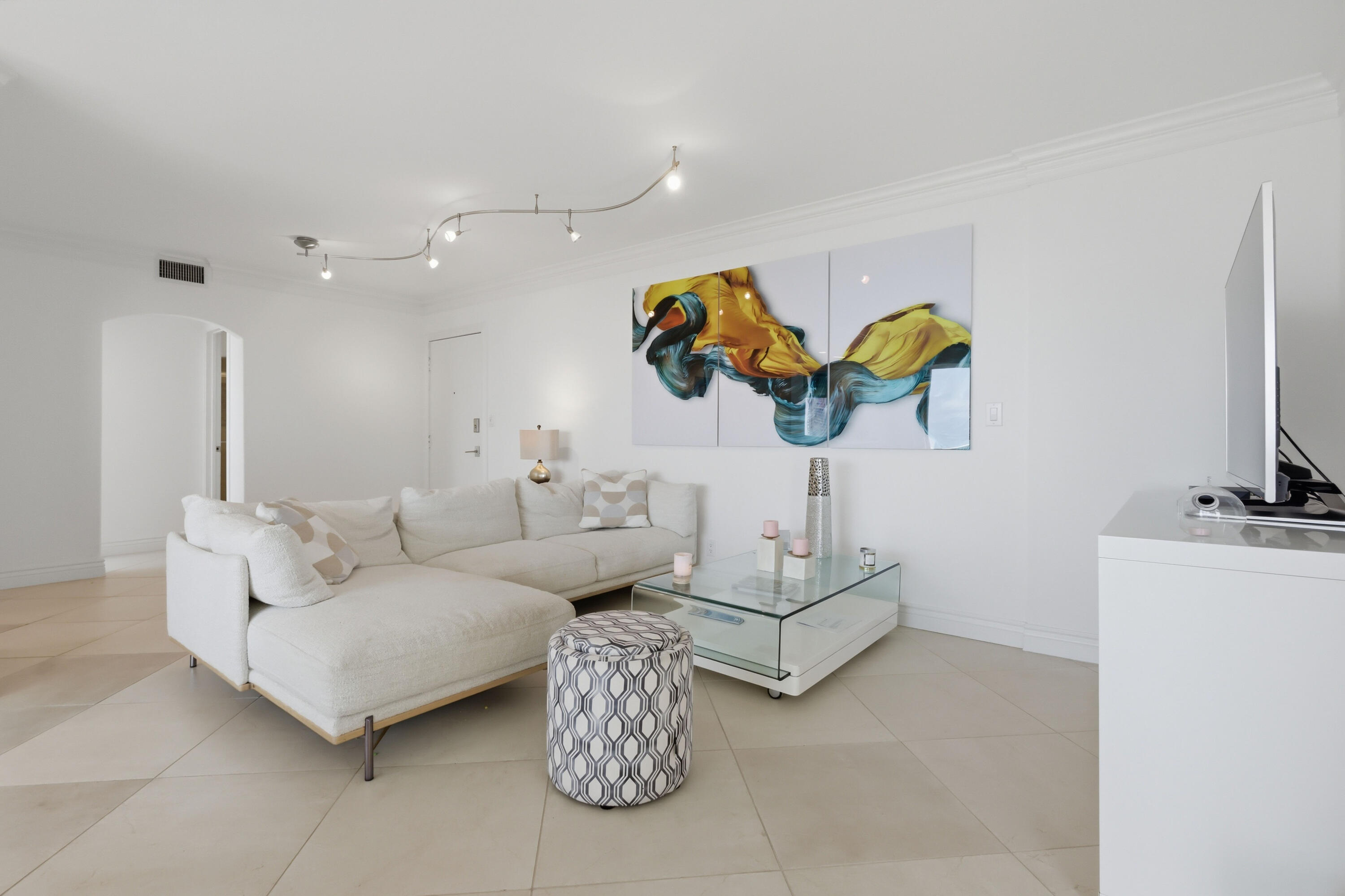 2715 N Ocean #10c, Fort Lauderdale FL 33308
