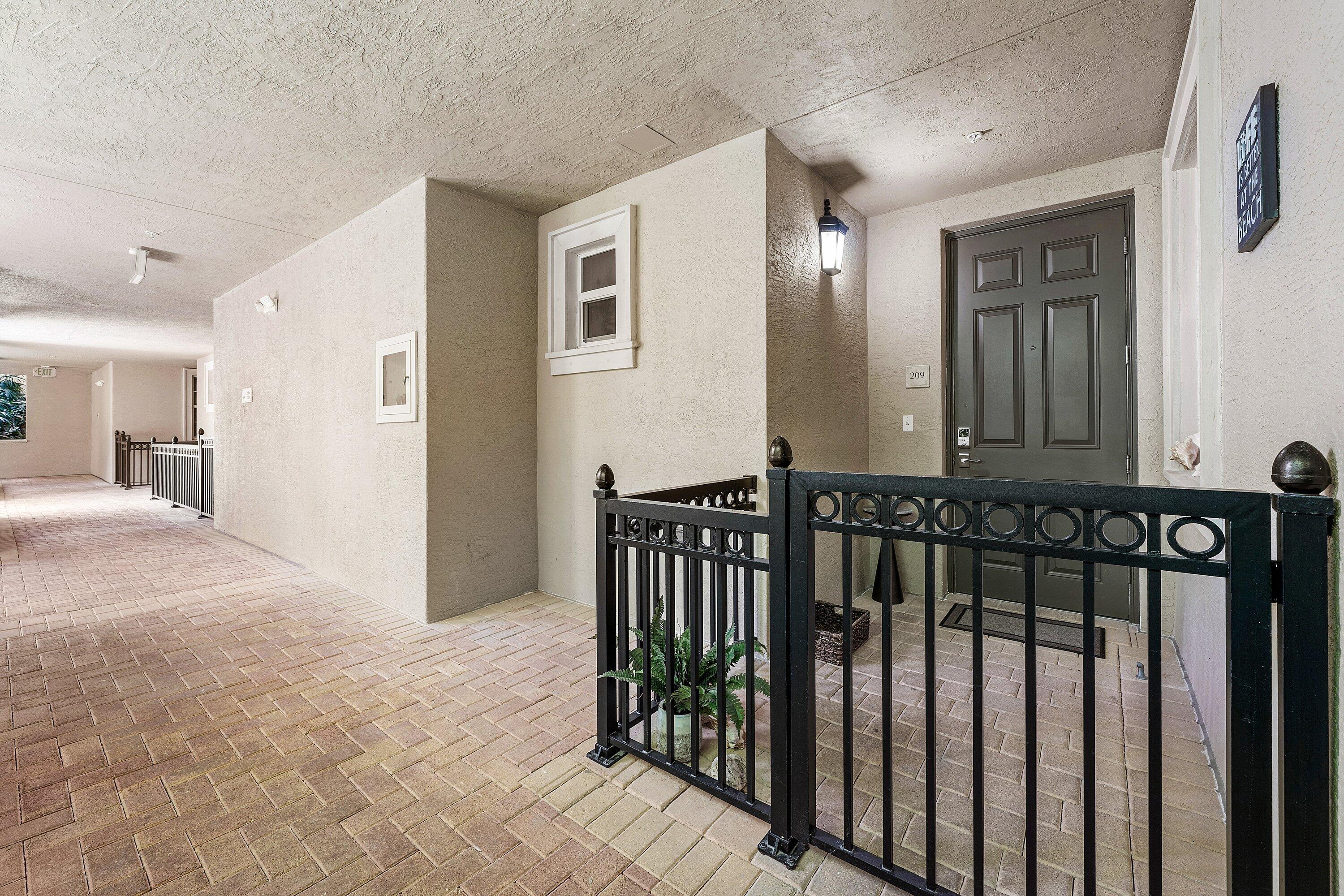 4445 El Mar #2209, Lauderdale By The Sea FL 33308