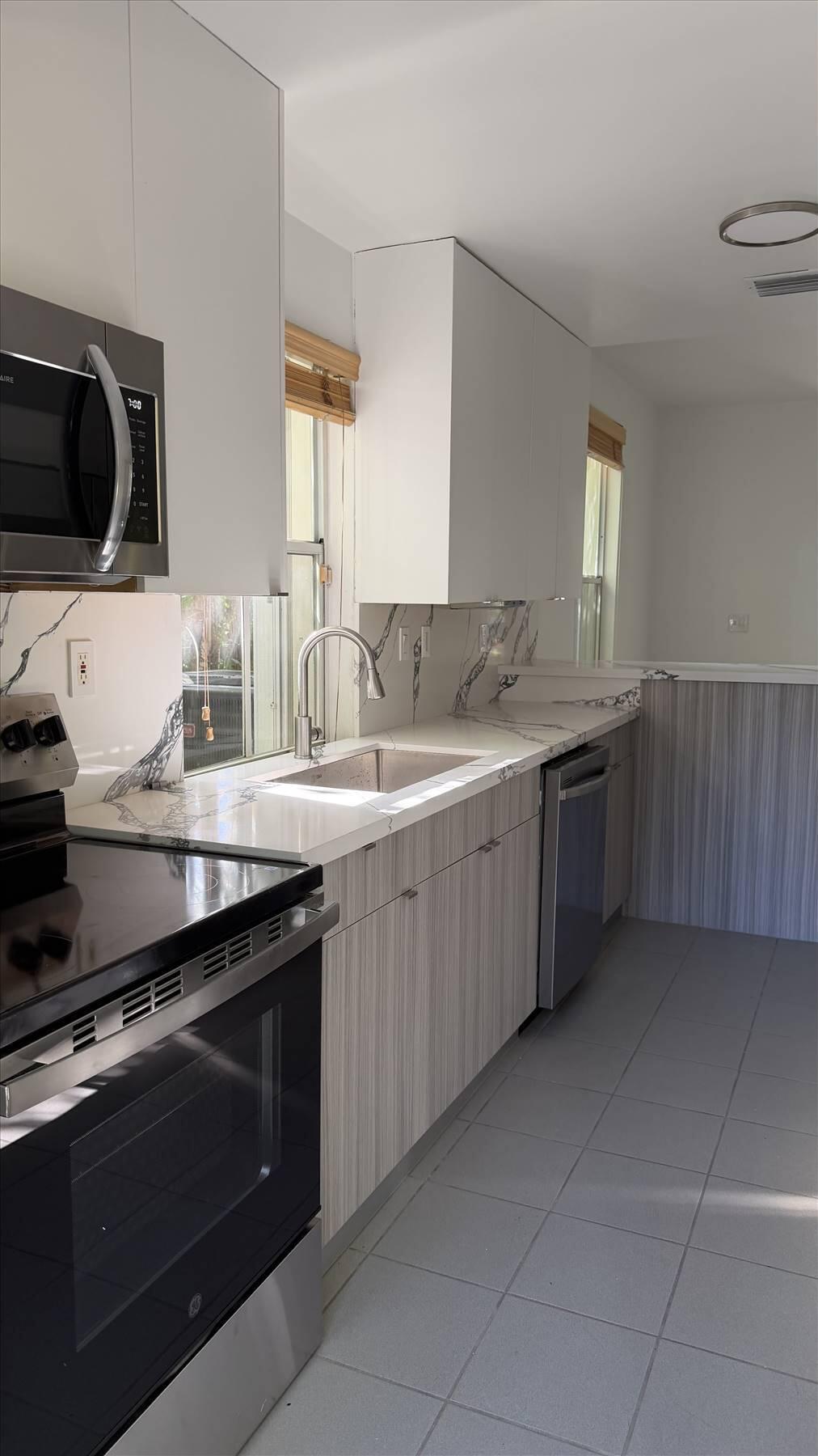 3611 SW 37th #19, Coconut Grove FL 33133
