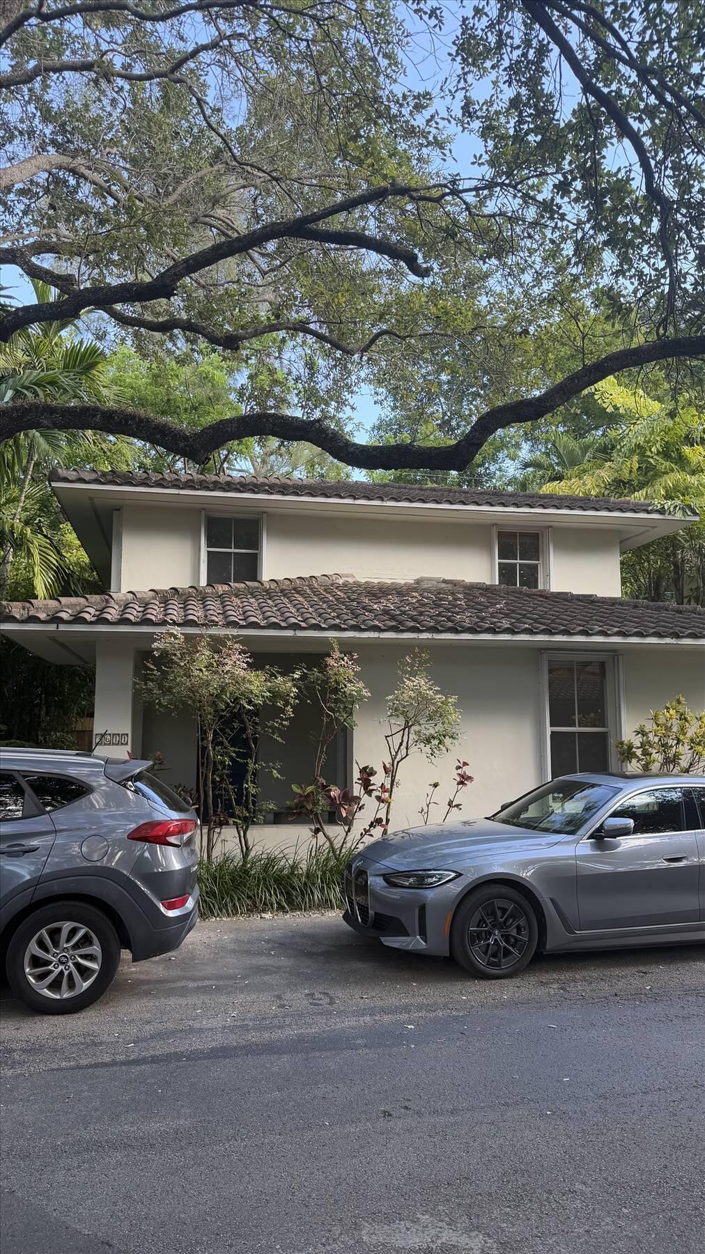 3611 SW 37th #19, Coconut Grove FL 33133