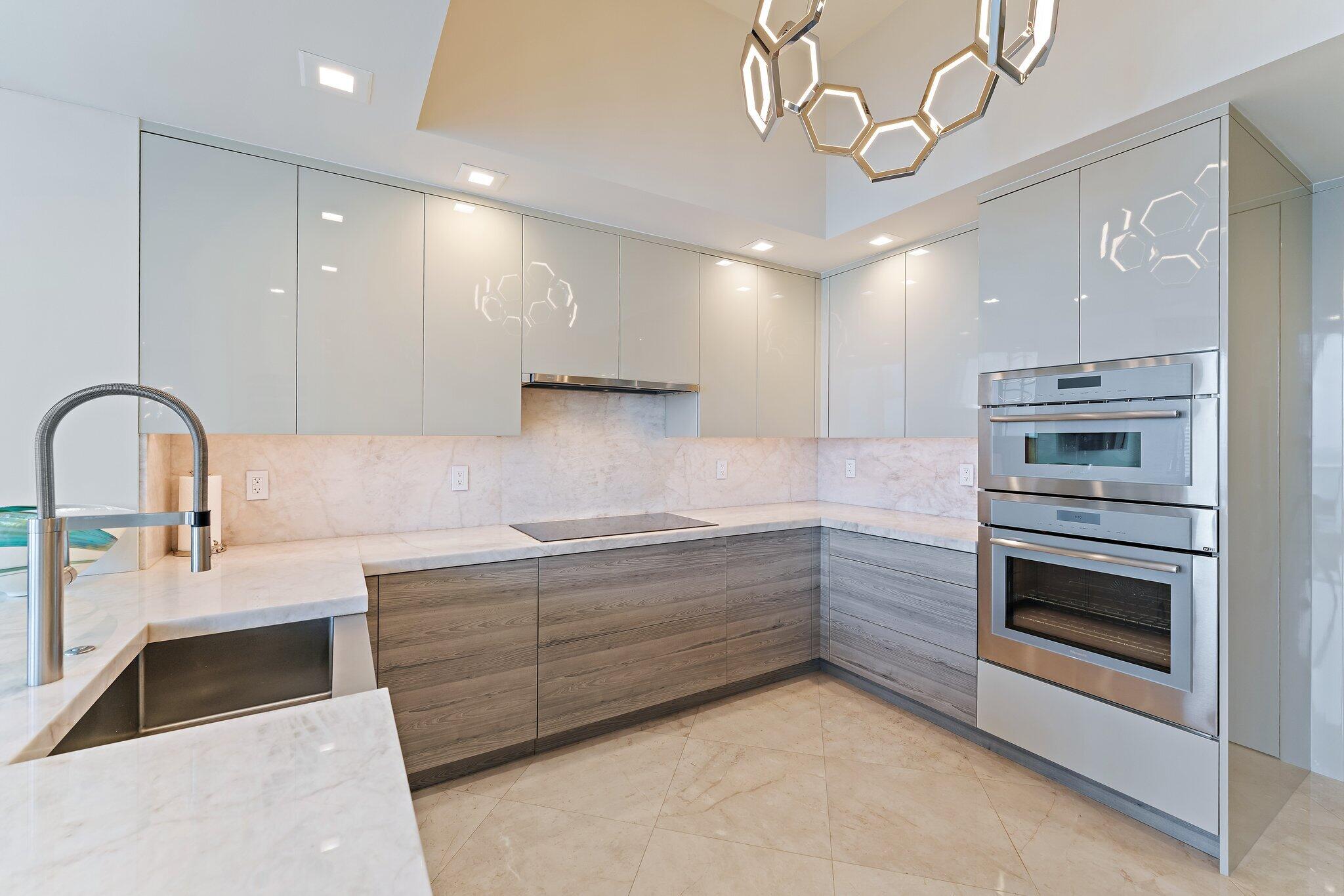 2700 N Ocean #Ph-1b, Riviera Beach FL 33404