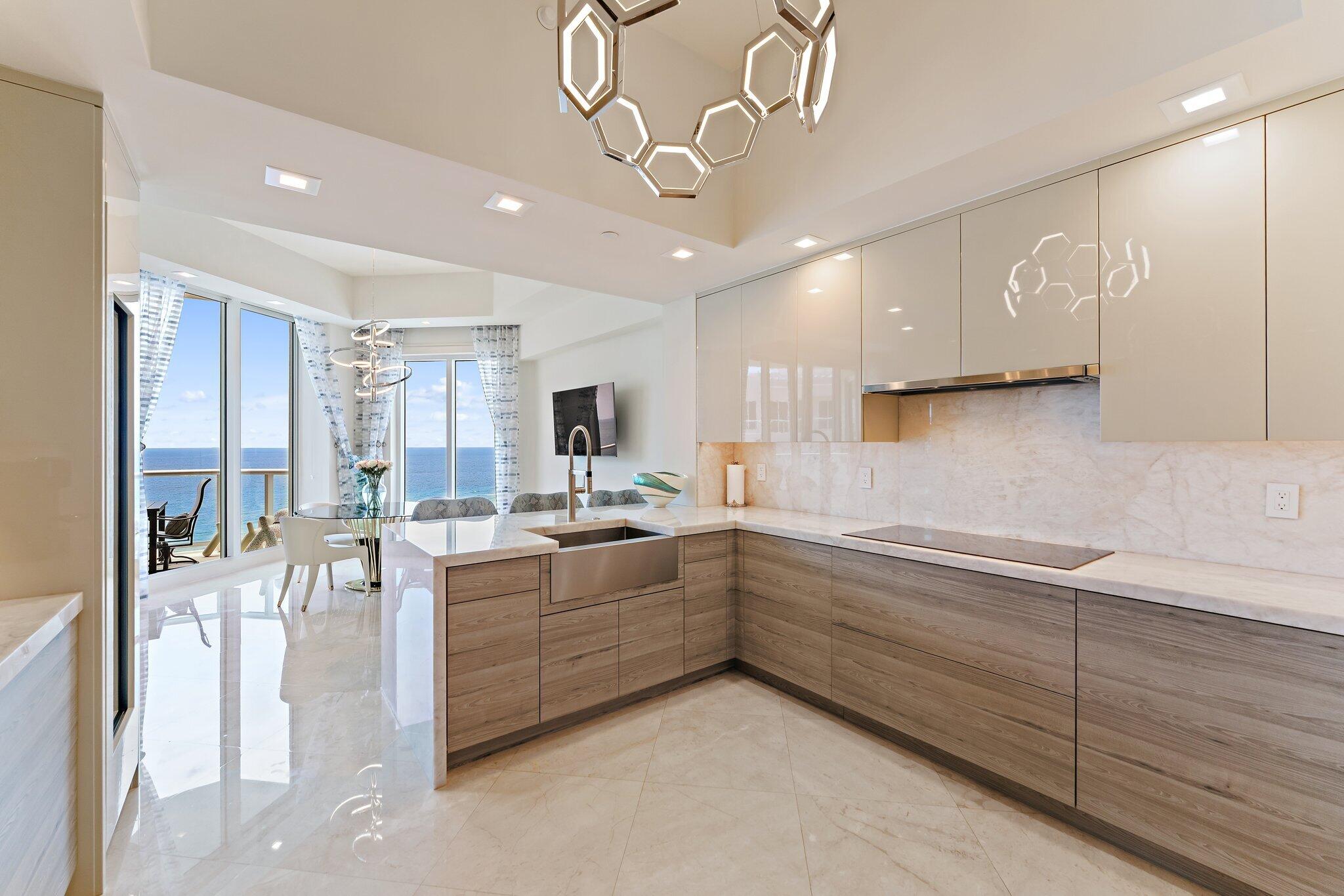 2700 N Ocean #Ph-1b, Riviera Beach FL 33404