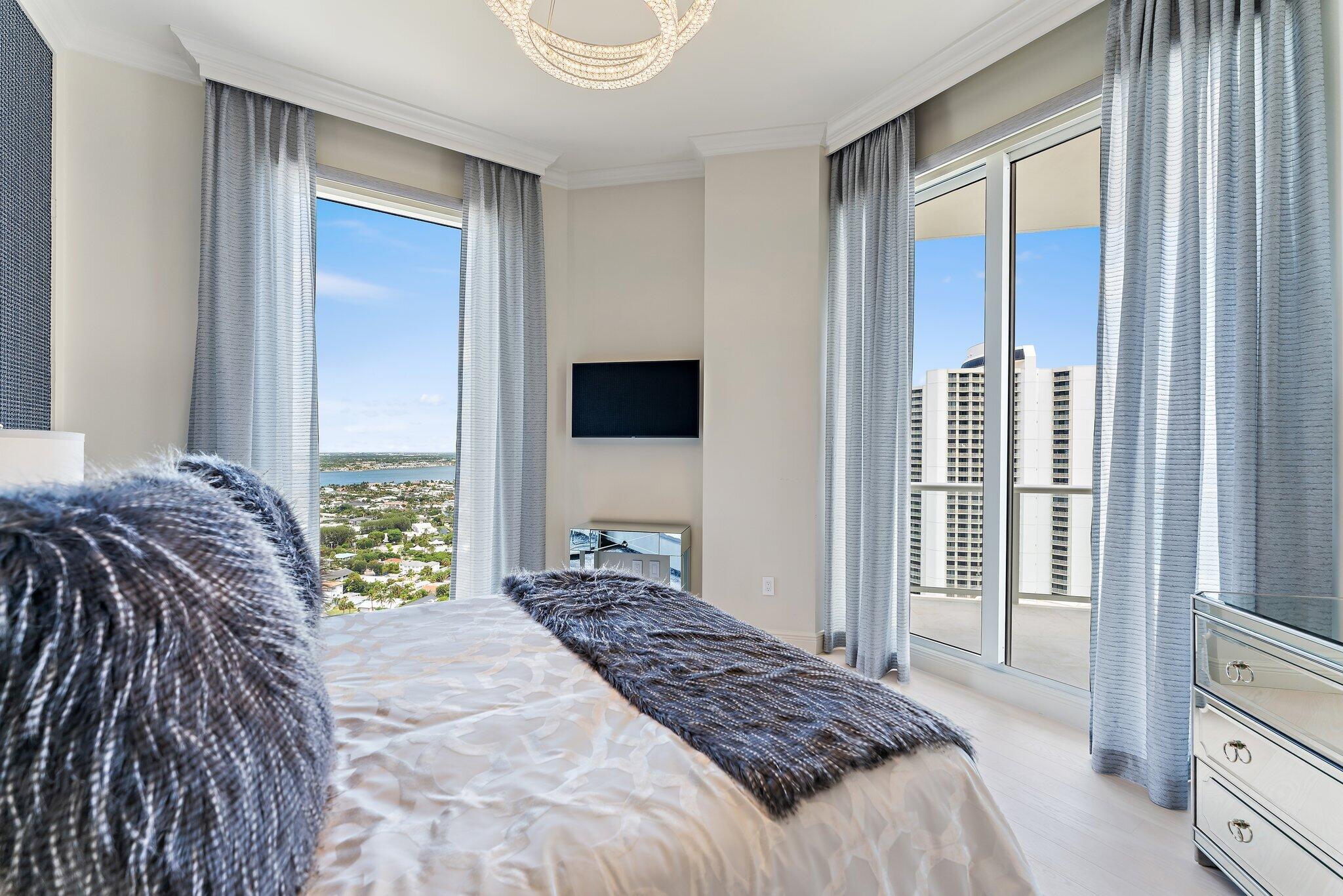 2700 N Ocean #Ph-1b, Riviera Beach FL 33404