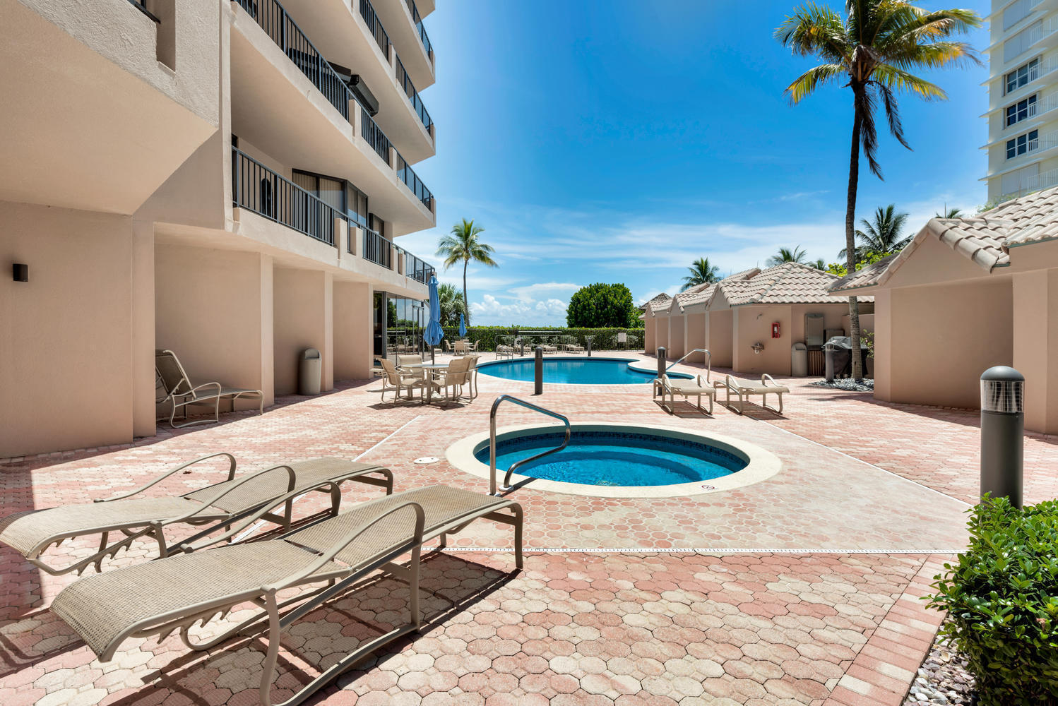 530 Ocean #202, Juno Beach FL 33408