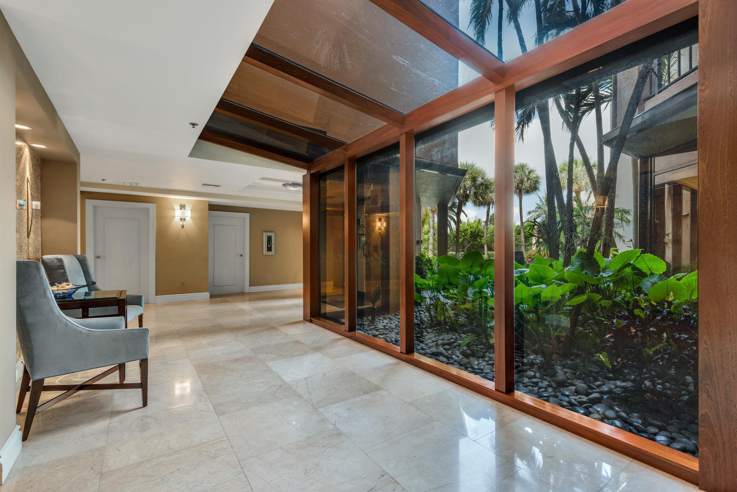 530 Ocean #202, Juno Beach FL 33408