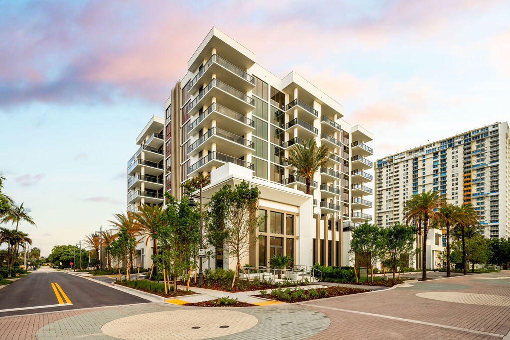 305 Briny #804, Pompano Beach FL 33062