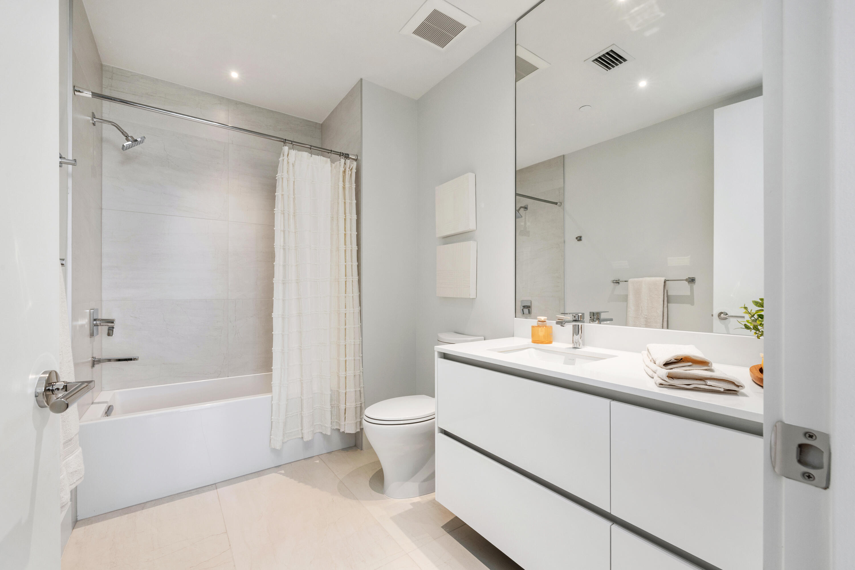 305 Briny #804, Pompano Beach FL 33062