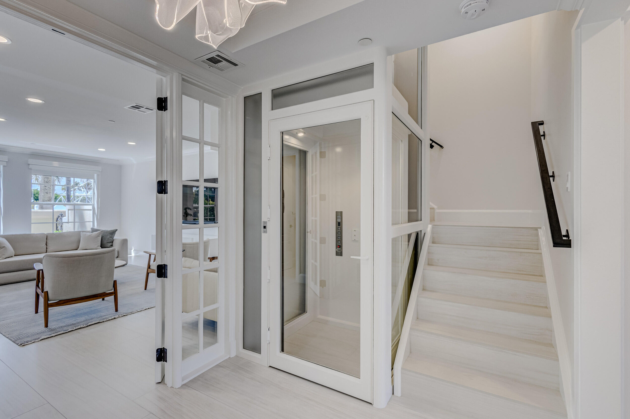 27 Marina Gardens, Palm Beach Gardens FL 33410