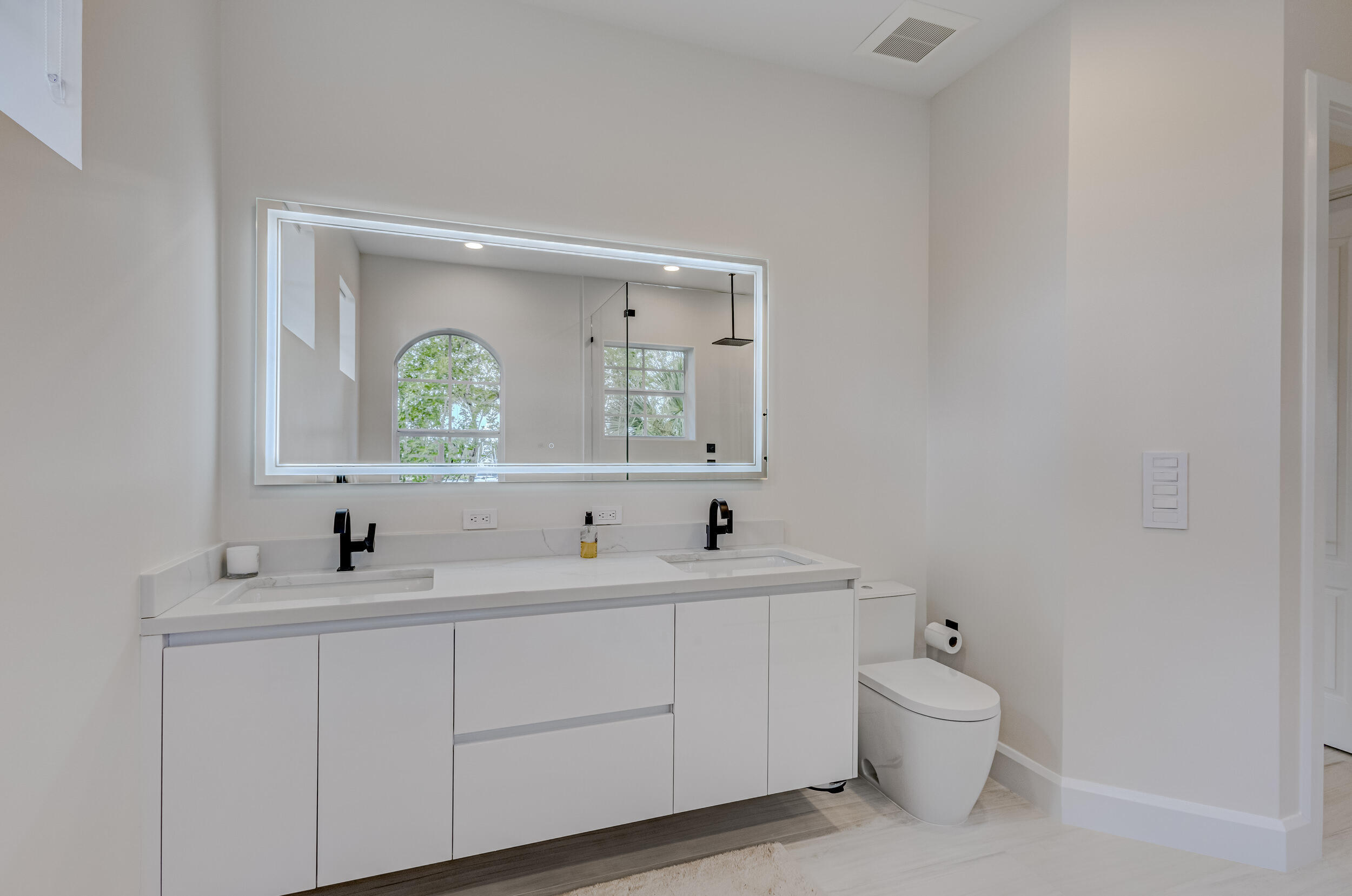 27 Marina Gardens, Palm Beach Gardens FL 33410