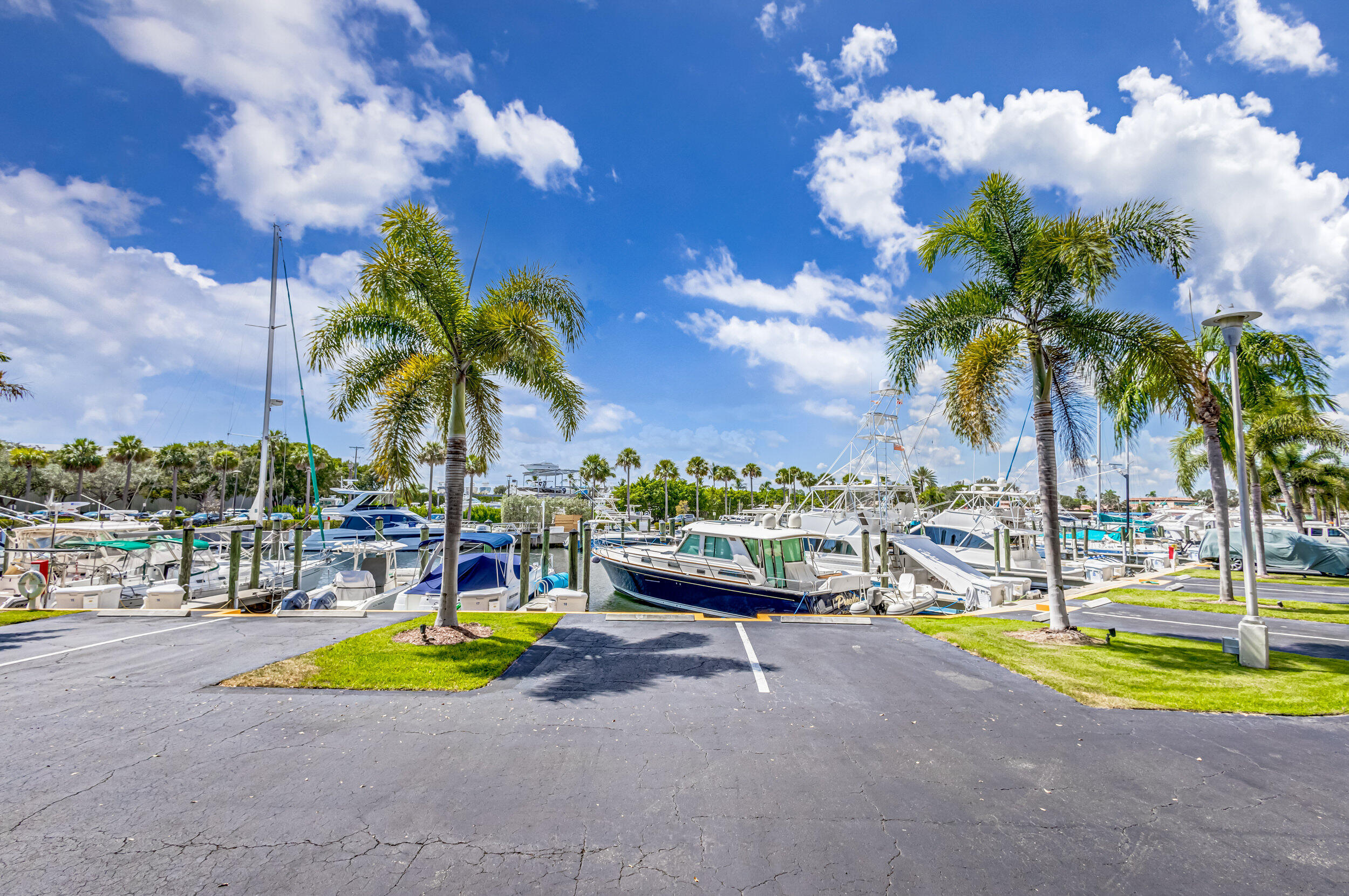 27 Marina Gardens, Palm Beach Gardens FL 33410