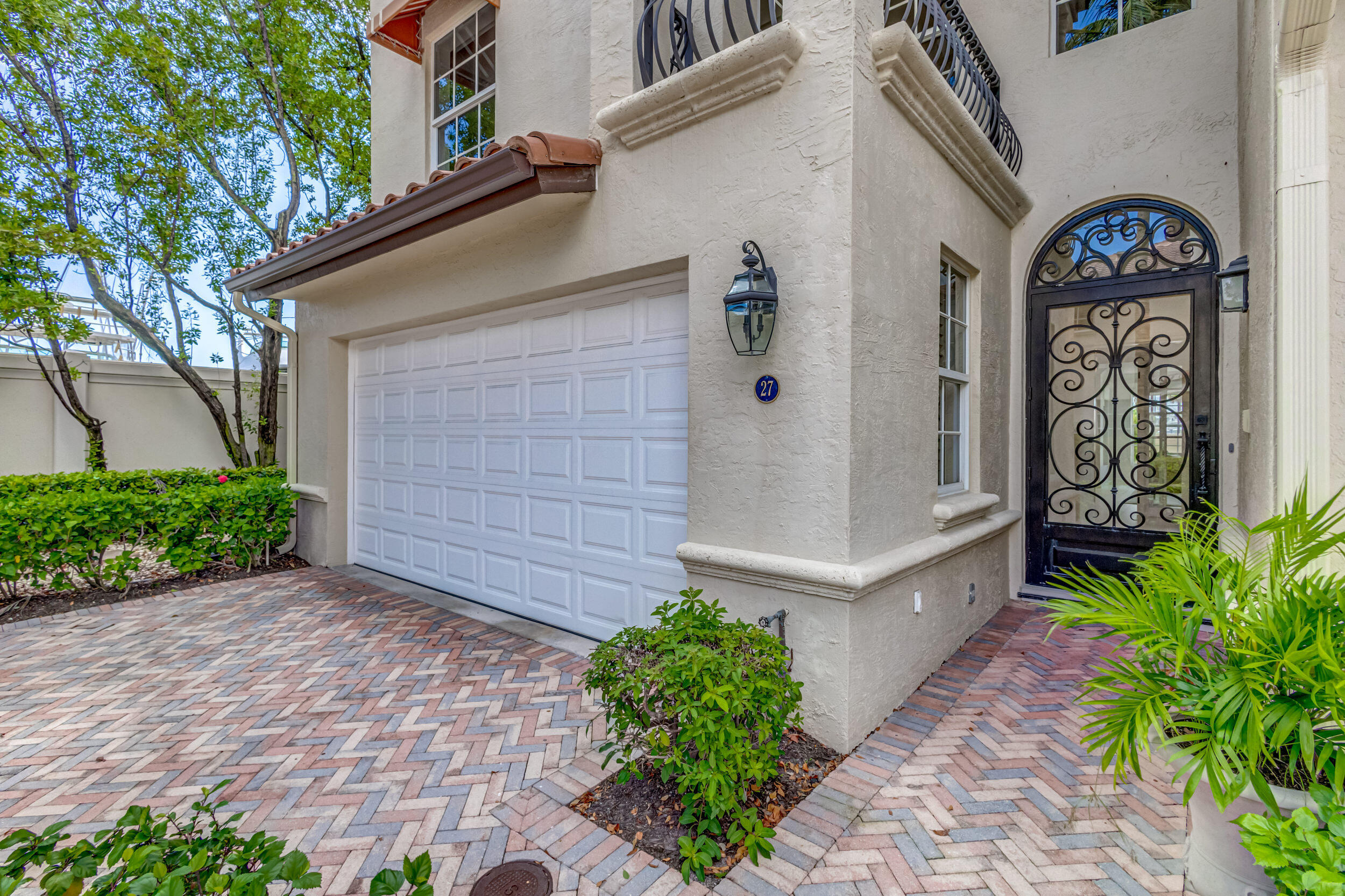 27 Marina Gardens, Palm Beach Gardens FL 33410