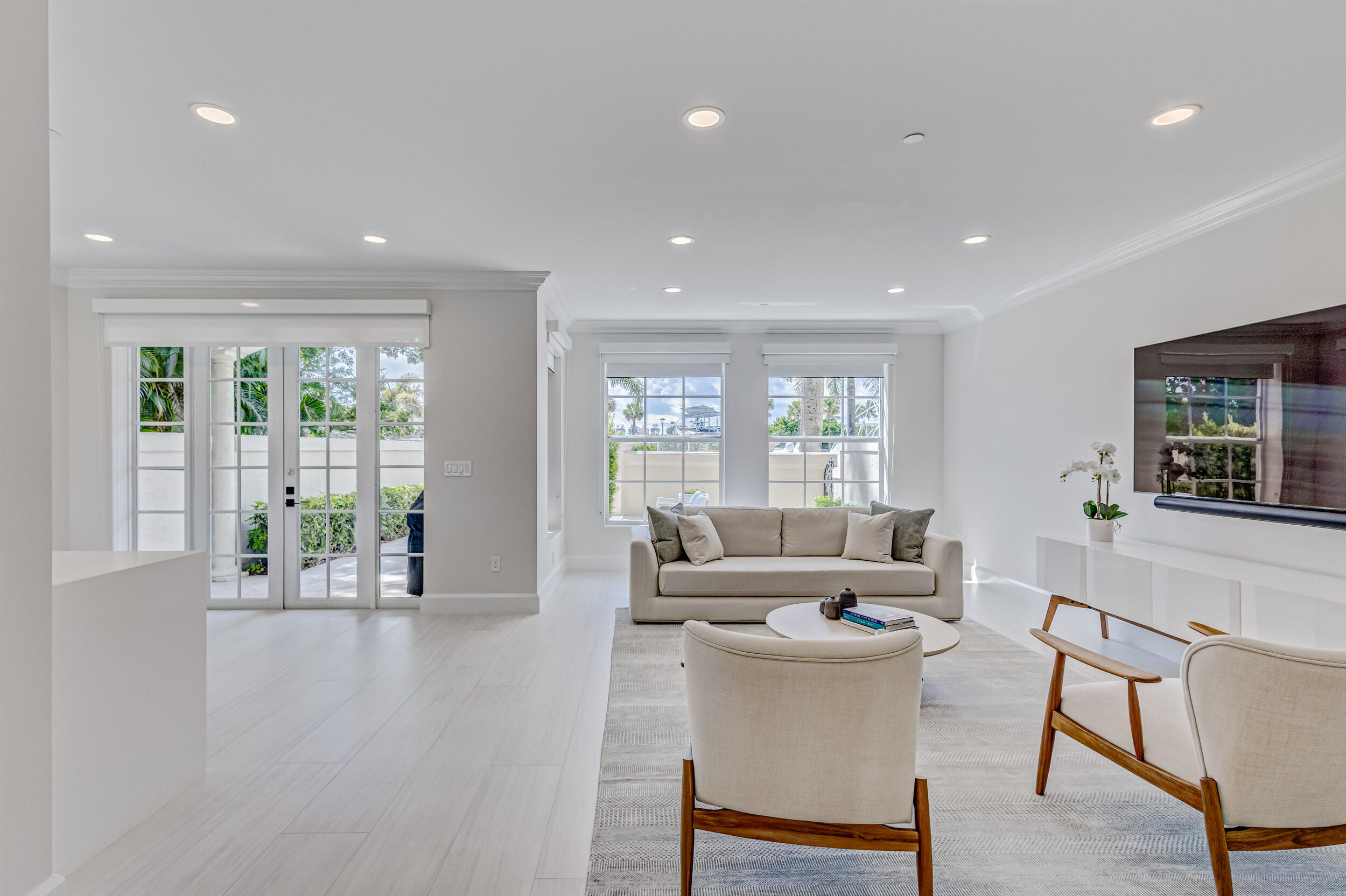 27 Marina Gardens, Palm Beach Gardens FL 33410