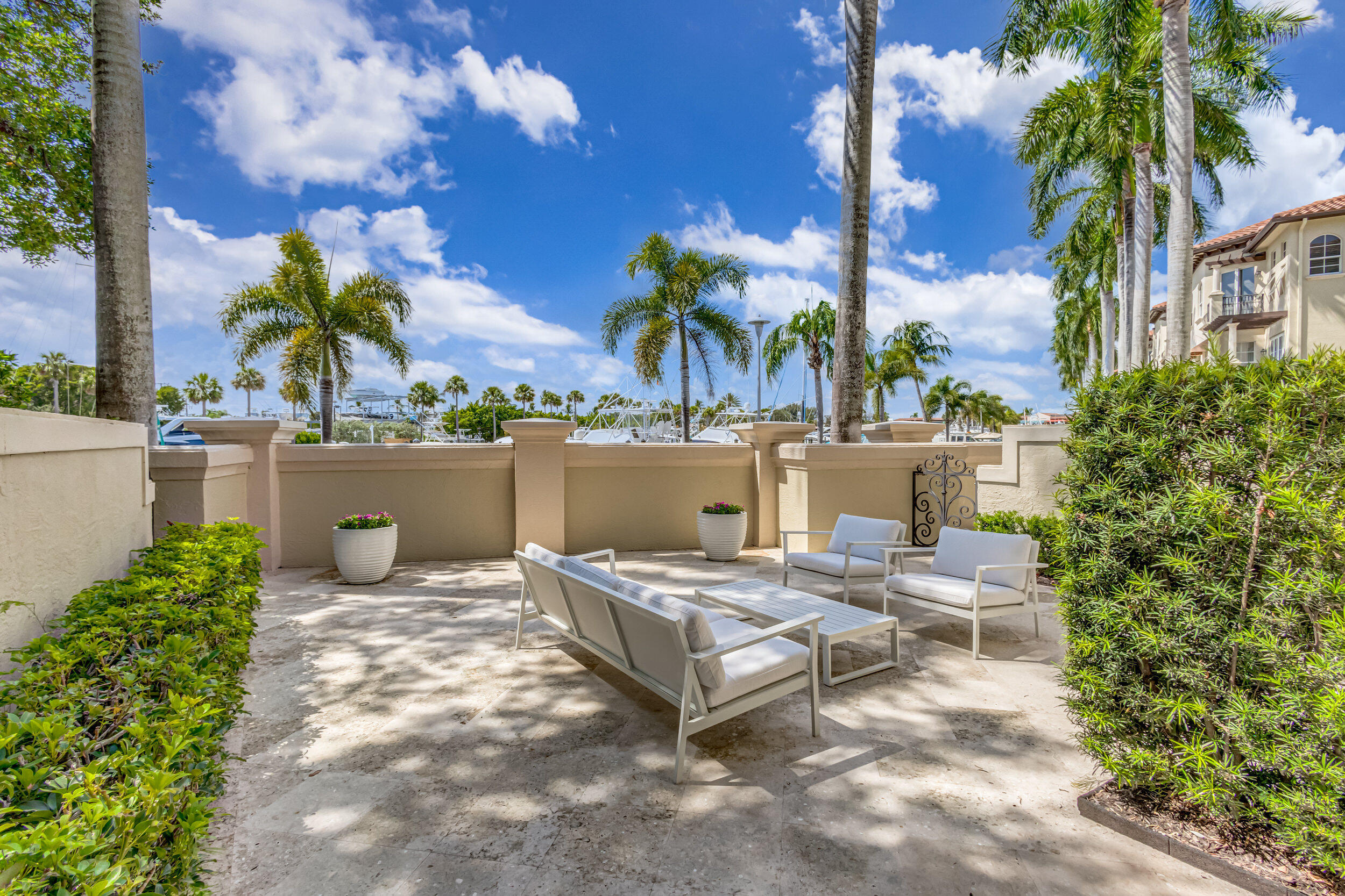 27 Marina Gardens, Palm Beach Gardens FL 33410