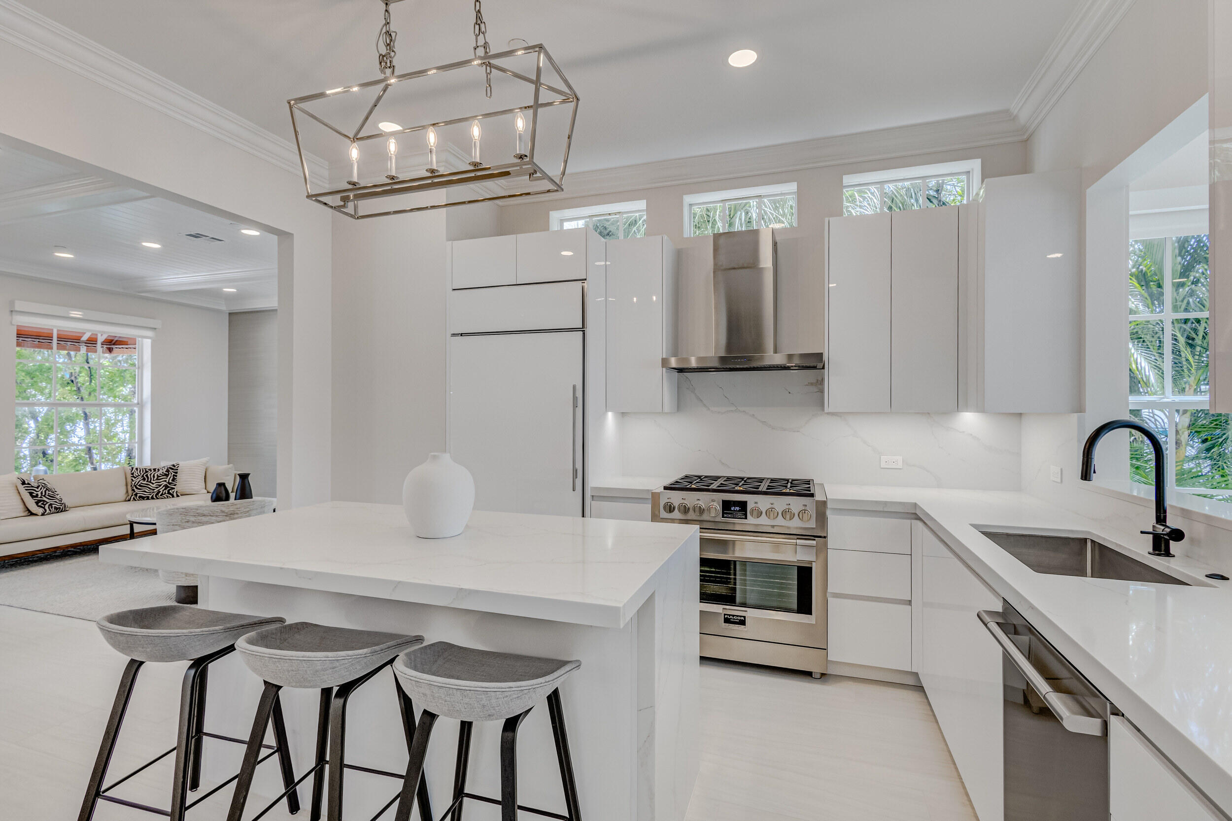 27 Marina Gardens, Palm Beach Gardens FL 33410