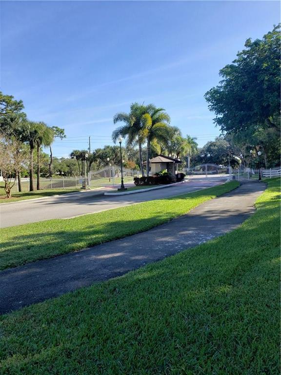 4259 NW Wood Ride #E, Boynton Beach FL 33436
