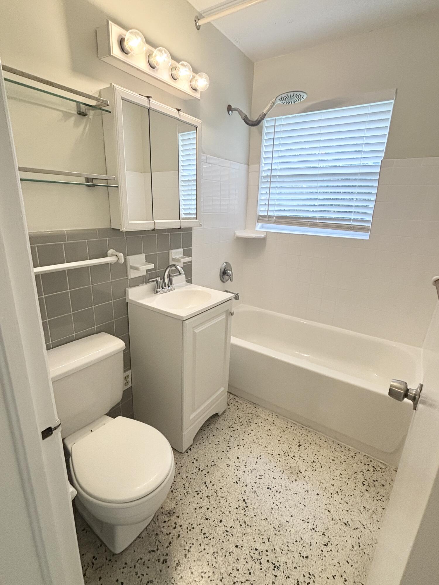 218 Seville, West Palm Beach FL 33405
