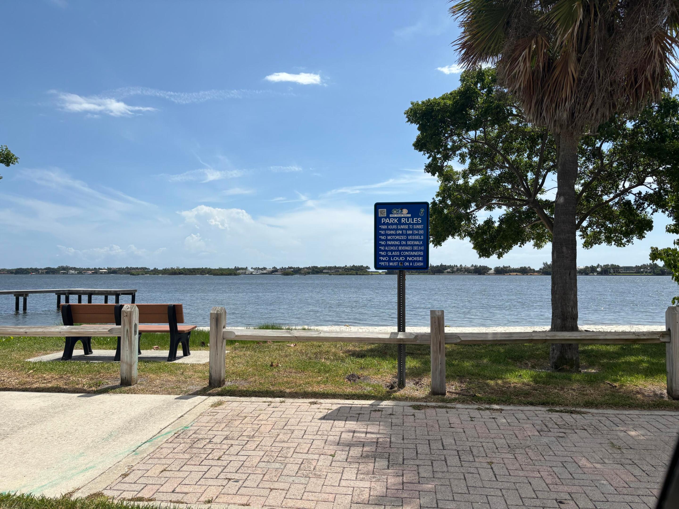 218 Seville, West Palm Beach FL 33405