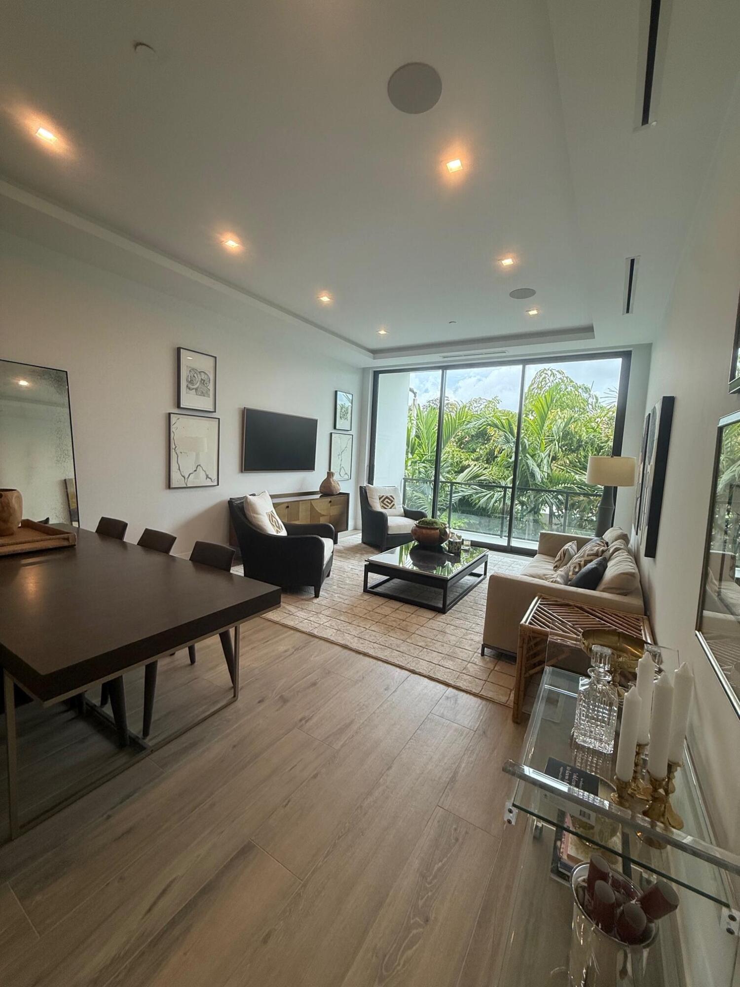 1177 George Bush #207, Delray Beach FL 33483
